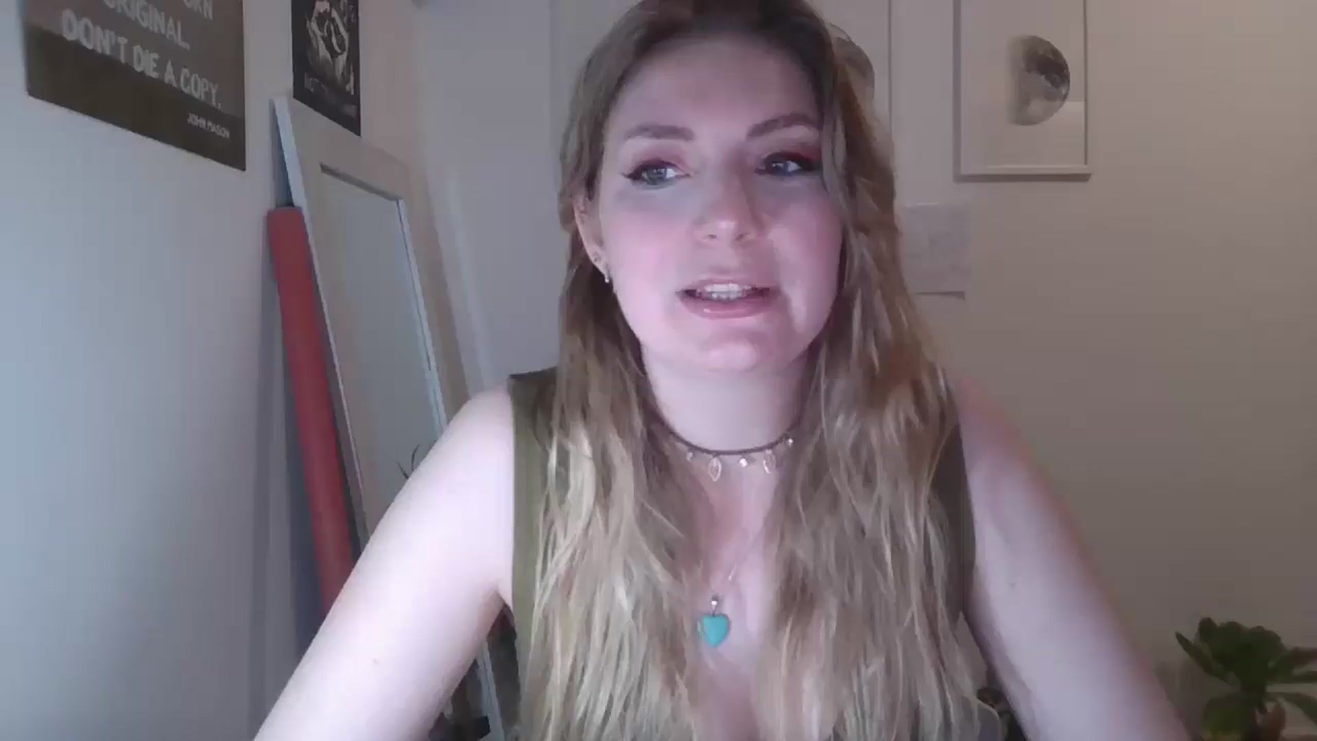 Gallery image thumbnail from Dani_Darling's myfreecams stream on, 03/08/2025, 21:30 image 19 of 20
