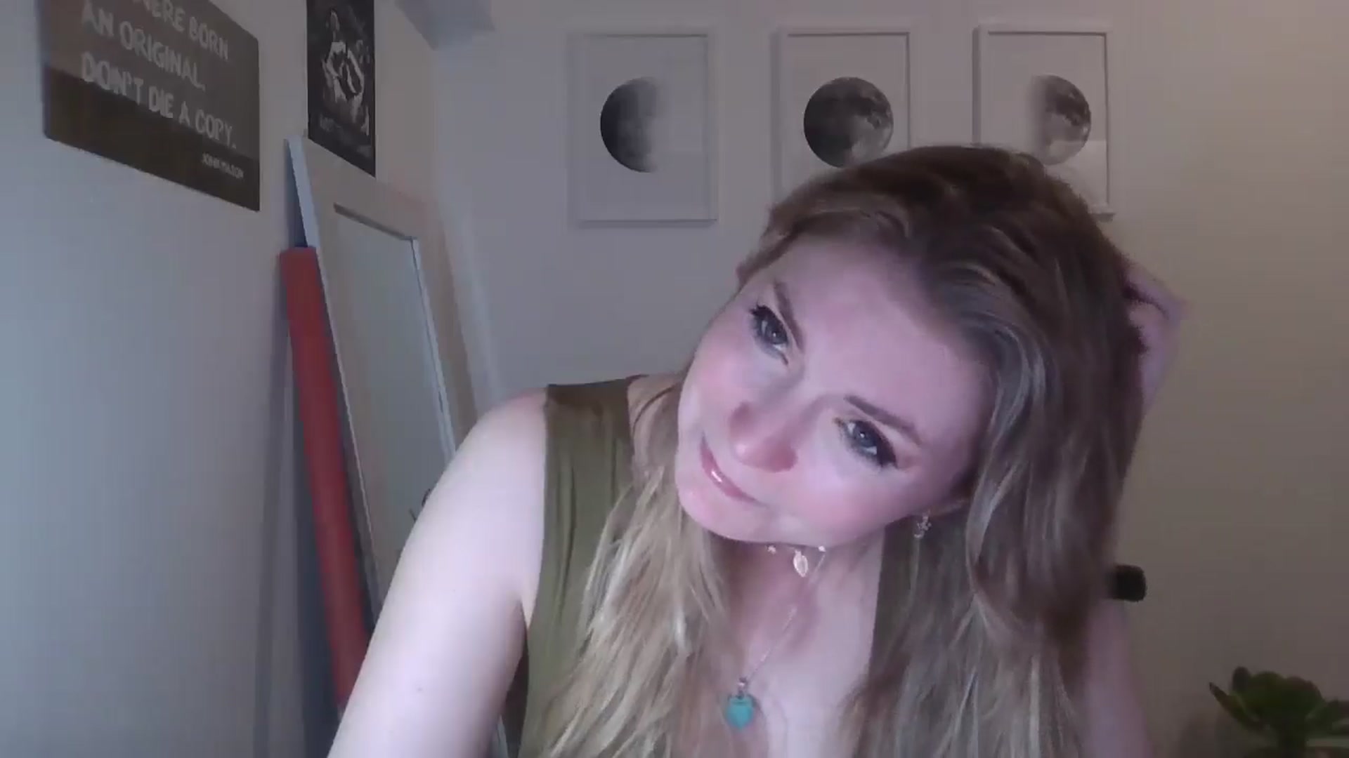 Gallery image thumbnail from Dani_Darling's myfreecams stream on, 03/08/2025, 21:30 image 9 of 20