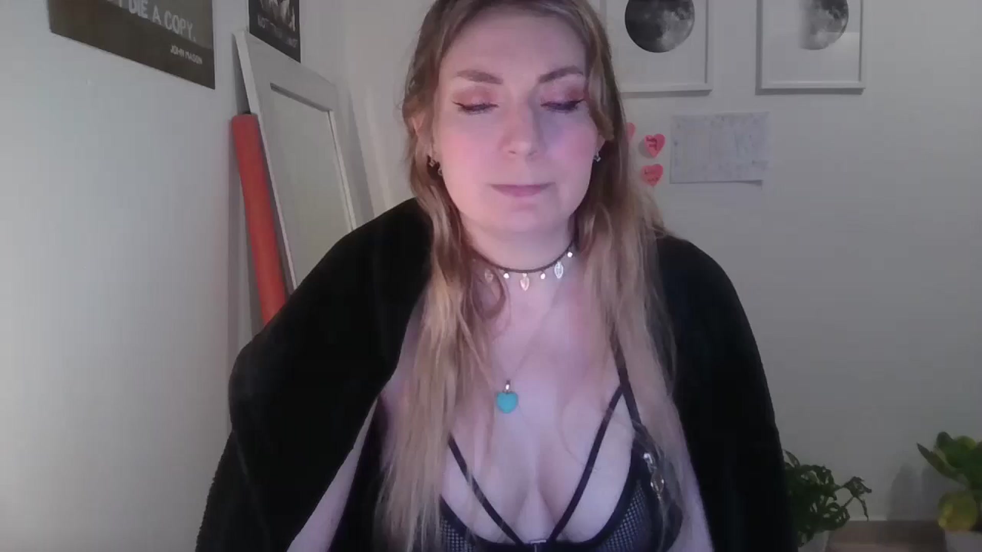 Gallery image thumbnail from Dani_Darling's myfreecams stream on, 03/09/2025, 23:03 image 16 of 20