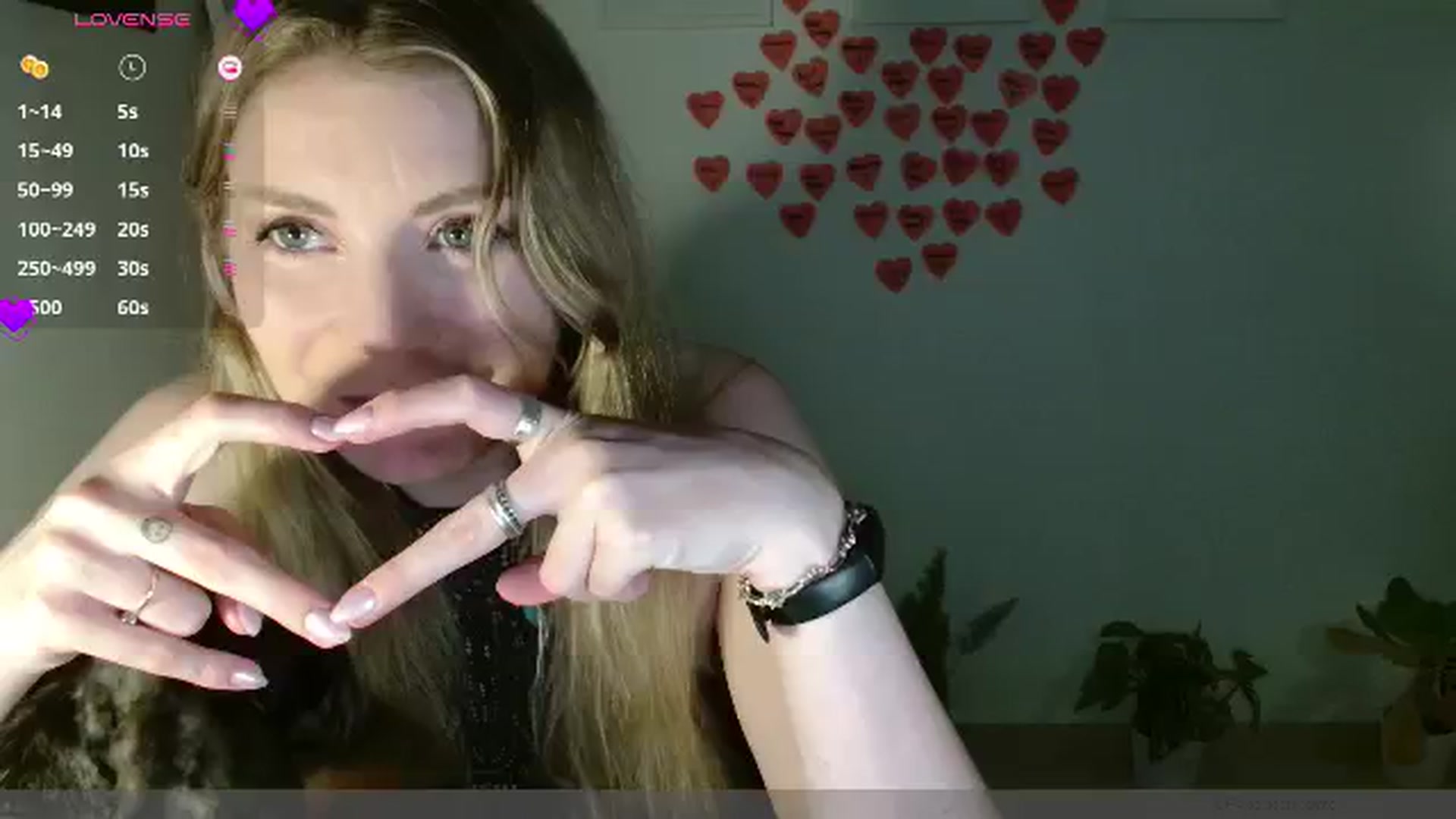 Gallery image thumbnail from Dani_Darling's myfreecams stream on, 03/16/2025, 24:56 image 18 of 20