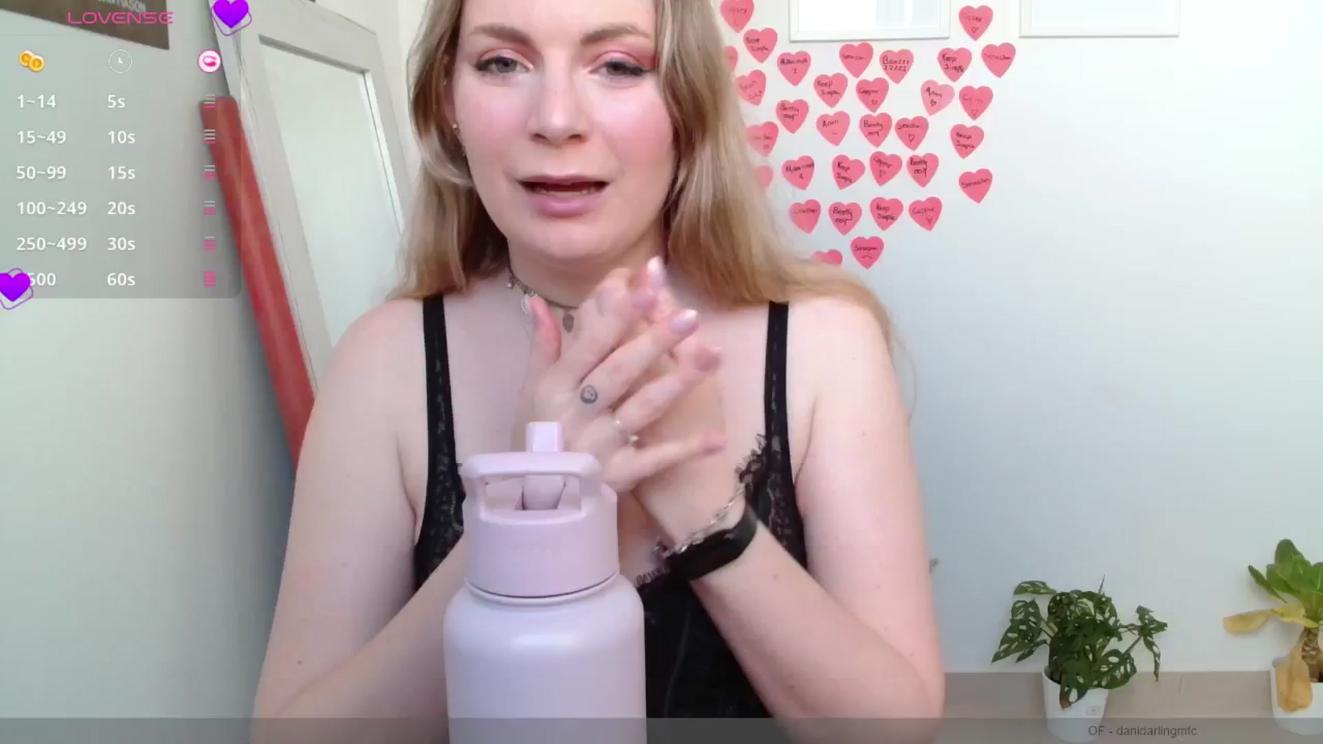Gallery image thumbnail from Dani_Darling's myfreecams stream on, 03/16/2025, 12:32 image 13 of 20