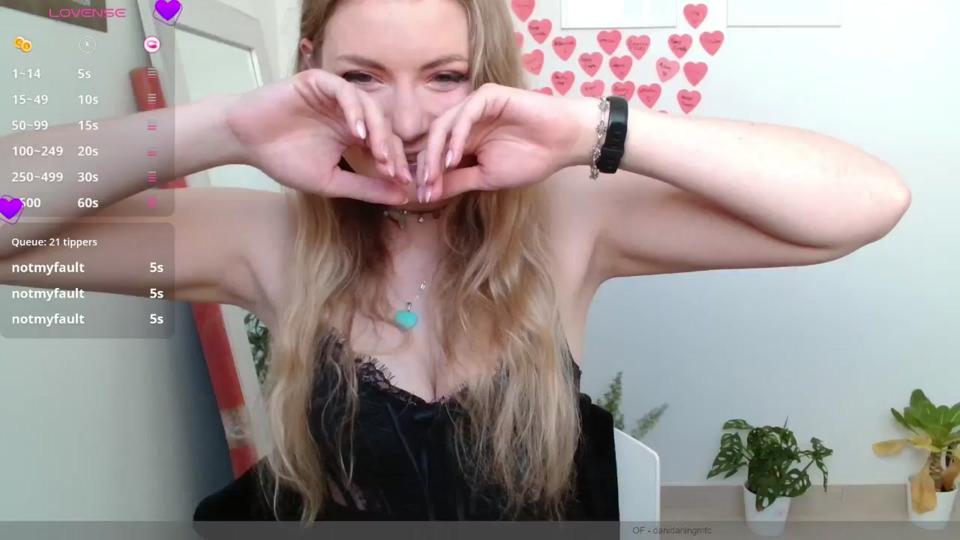 Gallery image thumbnail from Dani_Darling's myfreecams stream on, 03/16/2025, 12:32 image 6 of 20