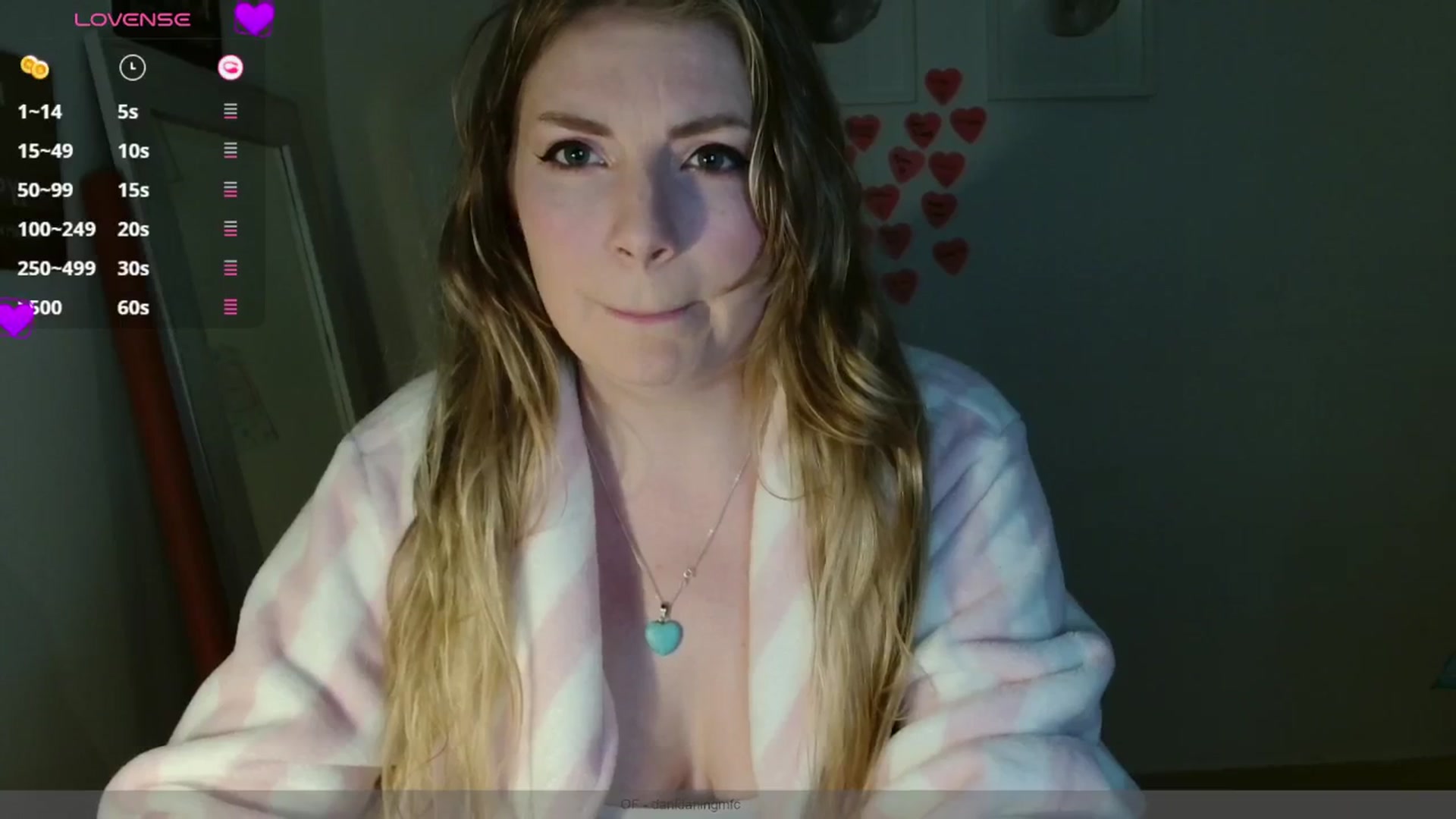 Gallery image thumbnail from Dani_Darling's myfreecams stream on, 03/19/2025, 21:21 image 4 of 20