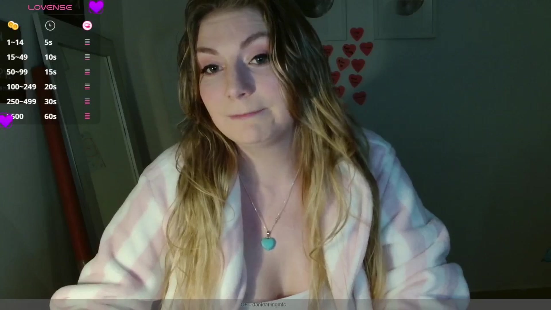 Gallery image thumbnail from Dani_Darling's myfreecams stream on, 03/19/2025, 21:21 image 12 of 20