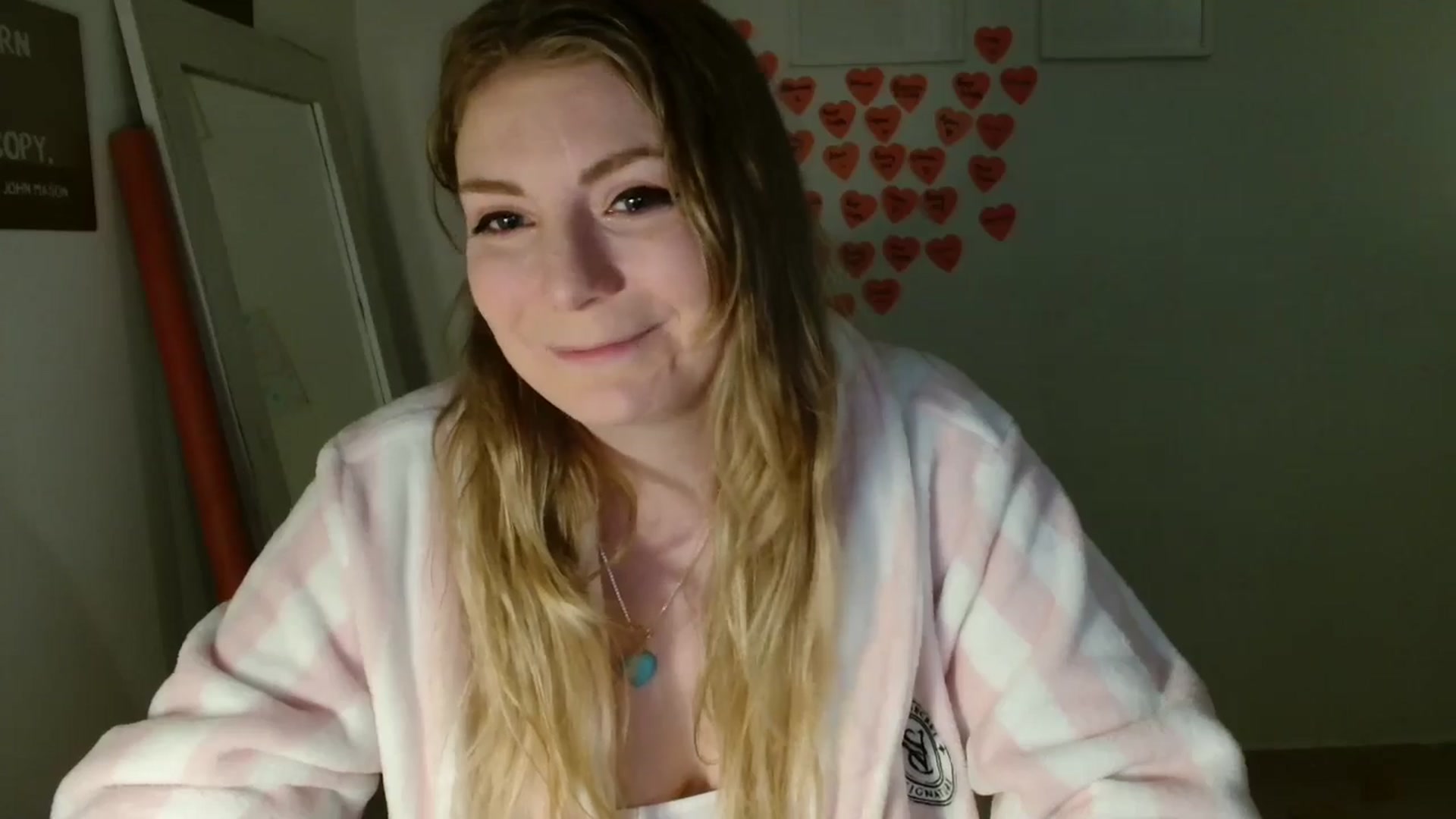 Gallery image thumbnail from Dani_Darling's myfreecams stream on, 03/19/2025, 23:18 image 19 of 20