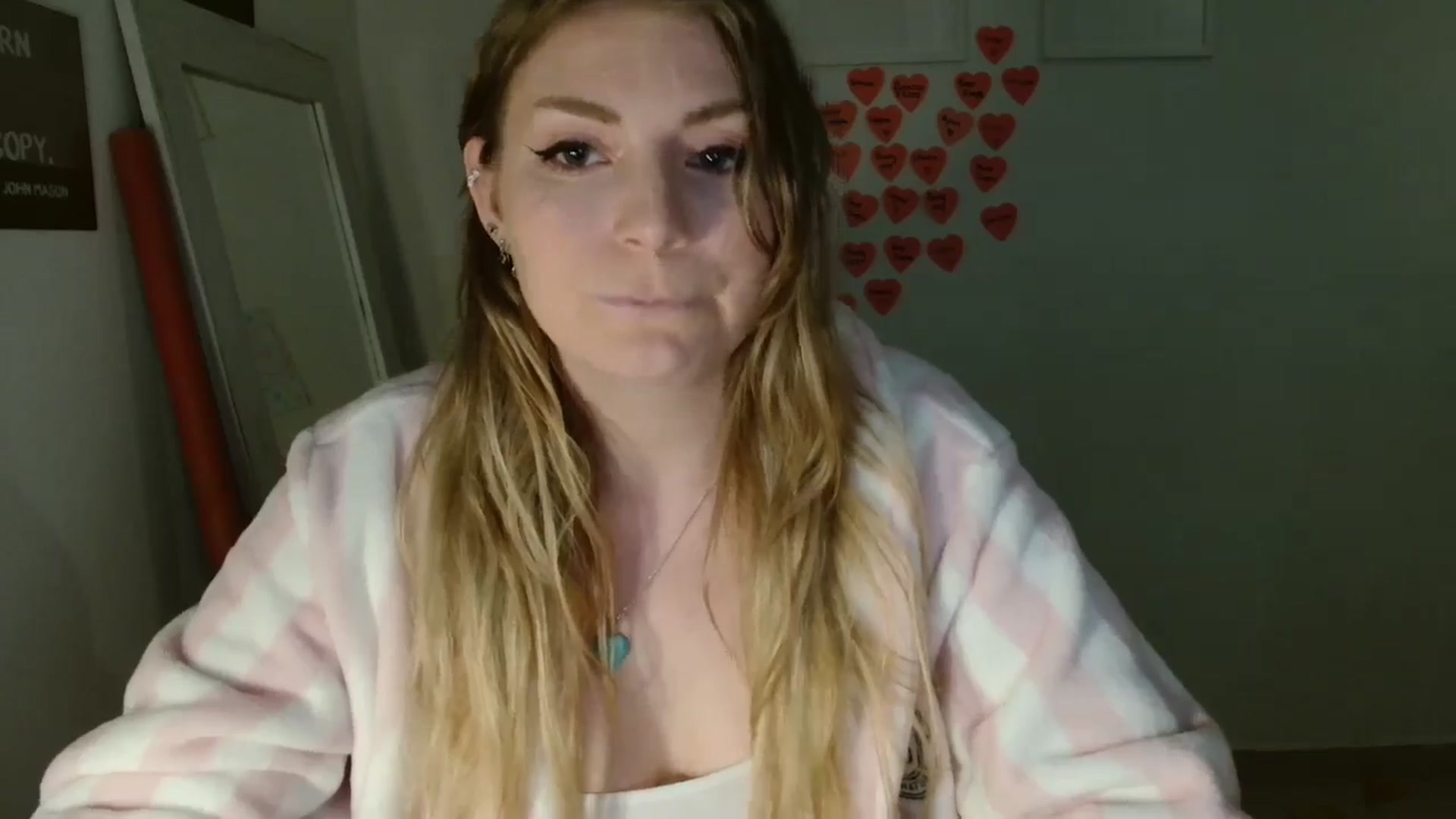 Gallery image thumbnail from Dani_Darling's myfreecams stream on, 03/19/2025, 23:18 image 4 of 20