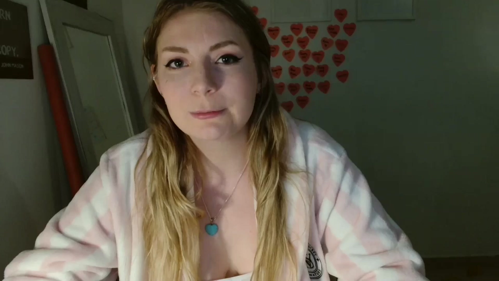 Gallery image thumbnail from Dani_Darling's myfreecams stream on, 03/19/2025, 23:18 image 12 of 20
