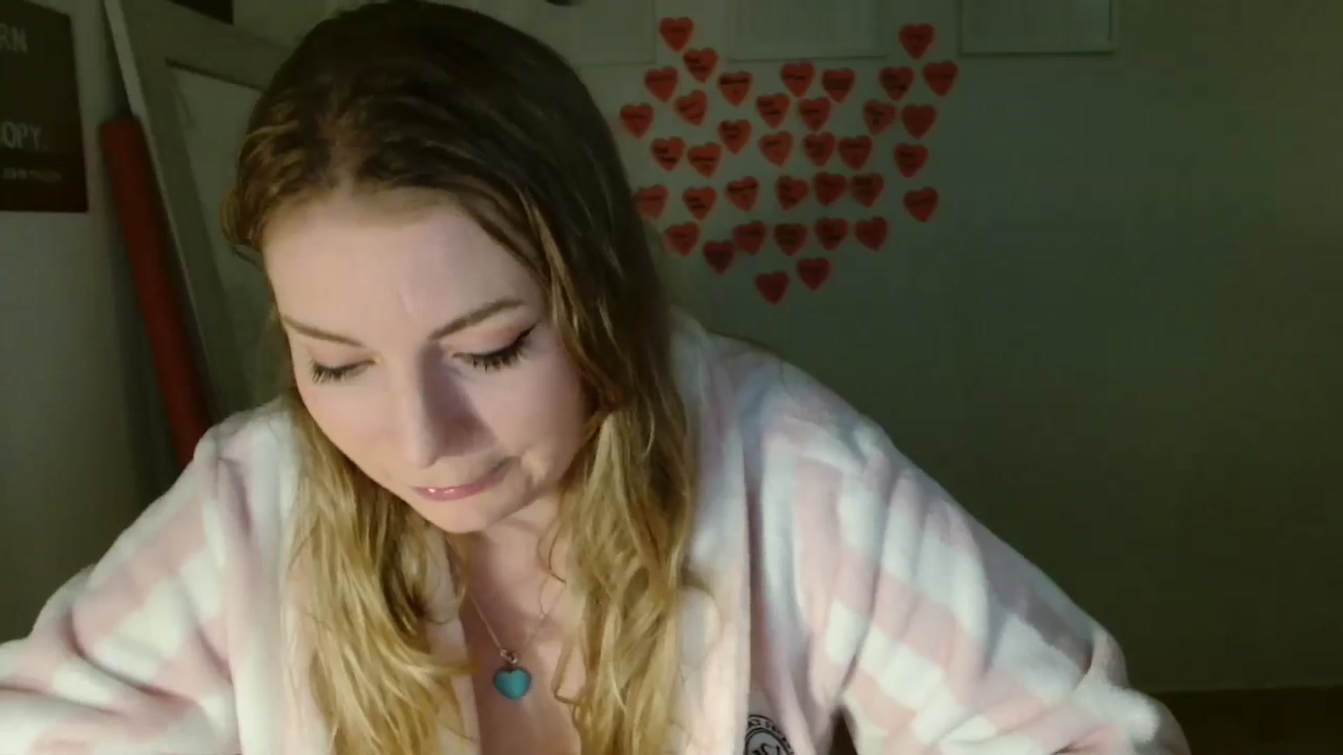 Gallery image thumbnail from Dani_Darling's myfreecams stream on, 03/19/2025, 23:18 image 14 of 20
