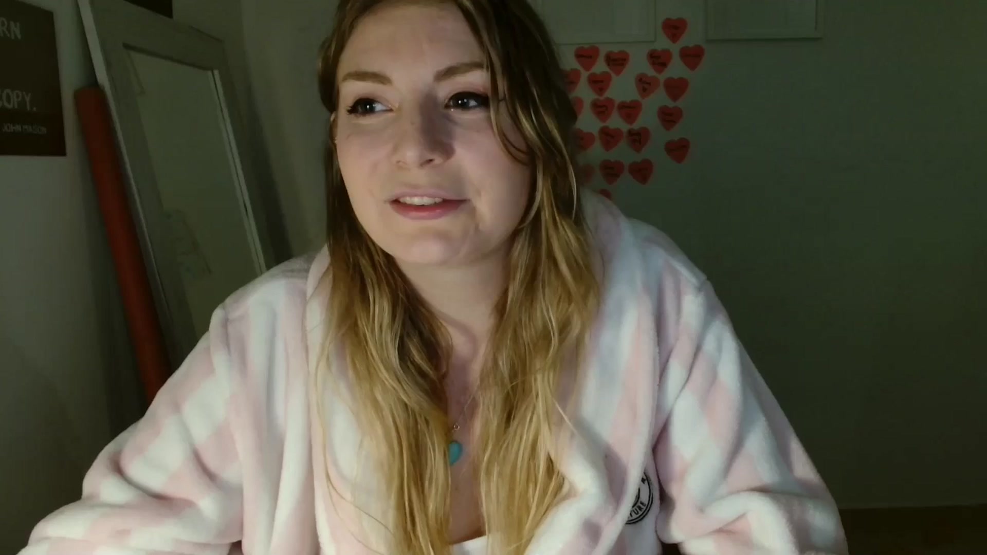 Gallery image thumbnail from Dani_Darling's myfreecams stream on, 03/19/2025, 23:18 image 1 of 20