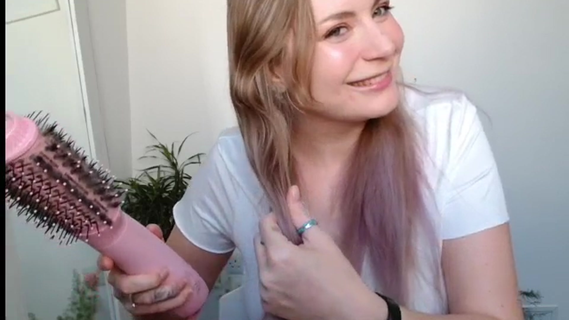 Gallery image thumbnail from Dani_Darling's myfreecams stream on, 06/23/2025, 06:48 image 8 of 20