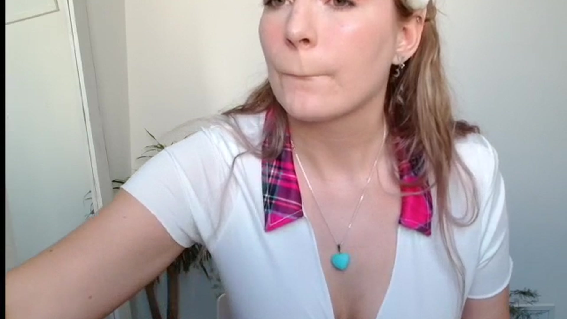 Gallery image thumbnail from Dani_Darling's myfreecams stream on, 06/23/2025, 06:48 image 4 of 20