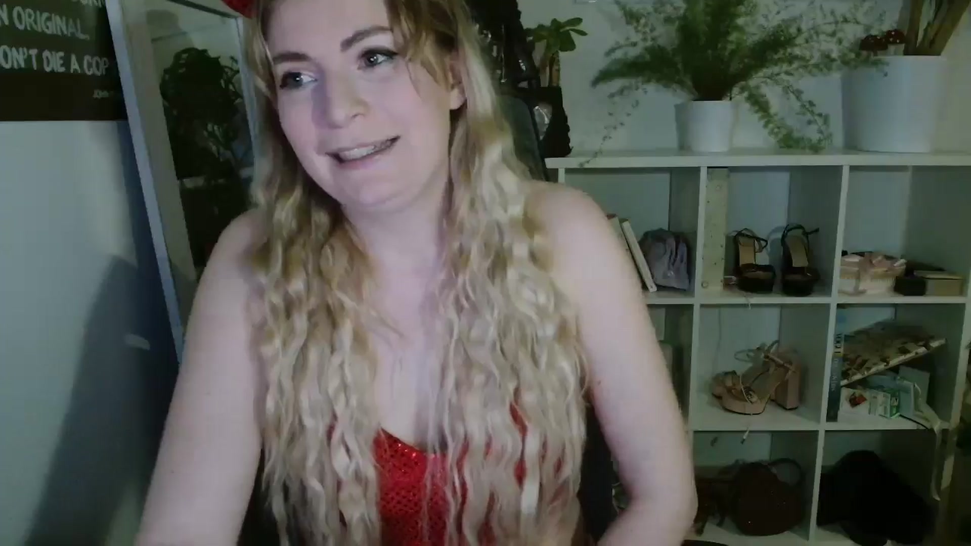Gallery image thumbnail from Dani_Darling's myfreecams stream on, 12/31/2025, 22:51 image 17 of 20