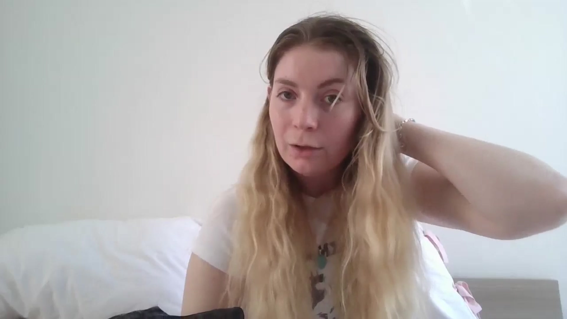 Gallery image thumbnail from Dani_Darling's myfreecams stream on, 04/11/2026, 11:03 image 9 of 20