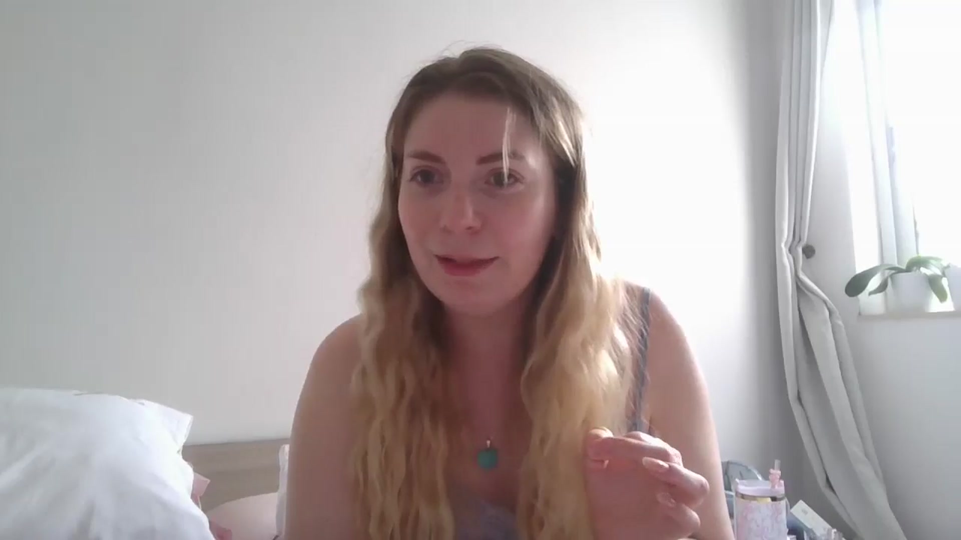 Gallery image thumbnail from Dani_Darling's myfreecams stream on, 04/20/2026, 08:30 image 12 of 20