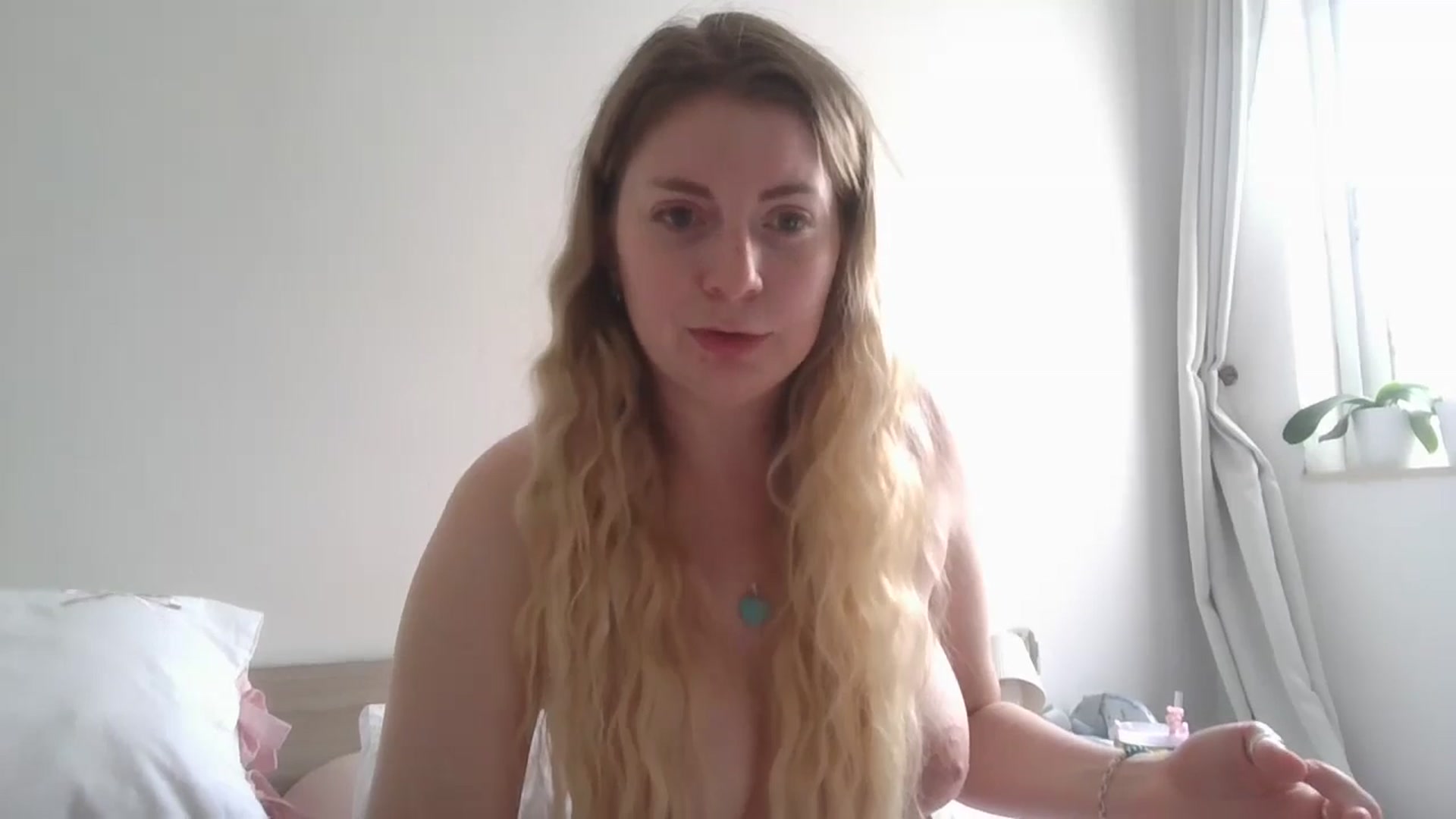 Gallery image thumbnail from Dani_Darling's myfreecams stream on, 04/20/2026, 08:30 image 18 of 20
