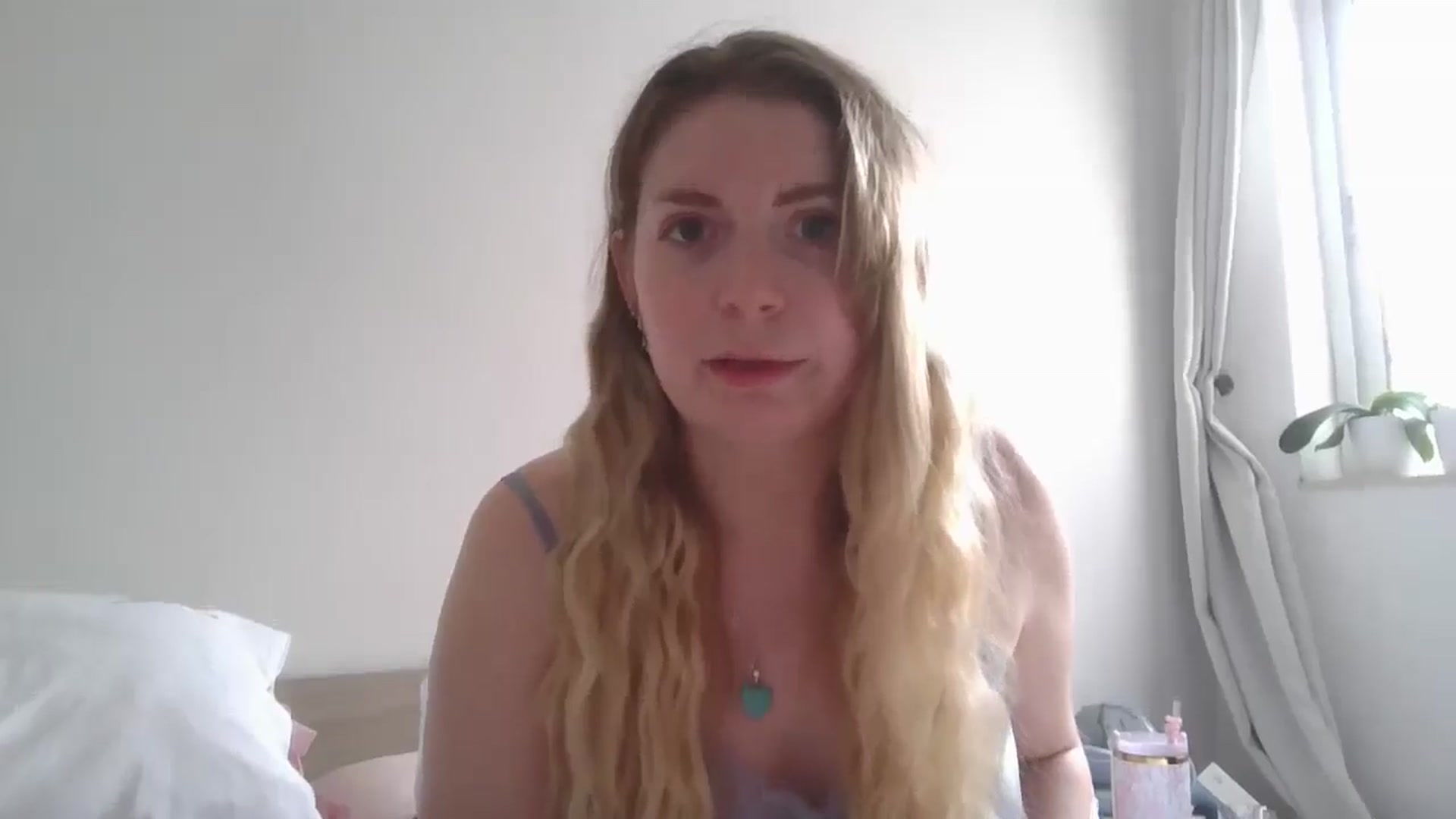 Gallery image thumbnail from Dani_Darling's myfreecams stream on, 04/20/2026, 08:30 image 11 of 20
