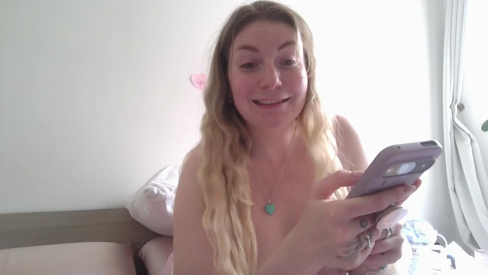 Gallery image thumbnail from Dani_Darling's myfreecams stream on, 04/20/2026, 10:08 image 10 of 20