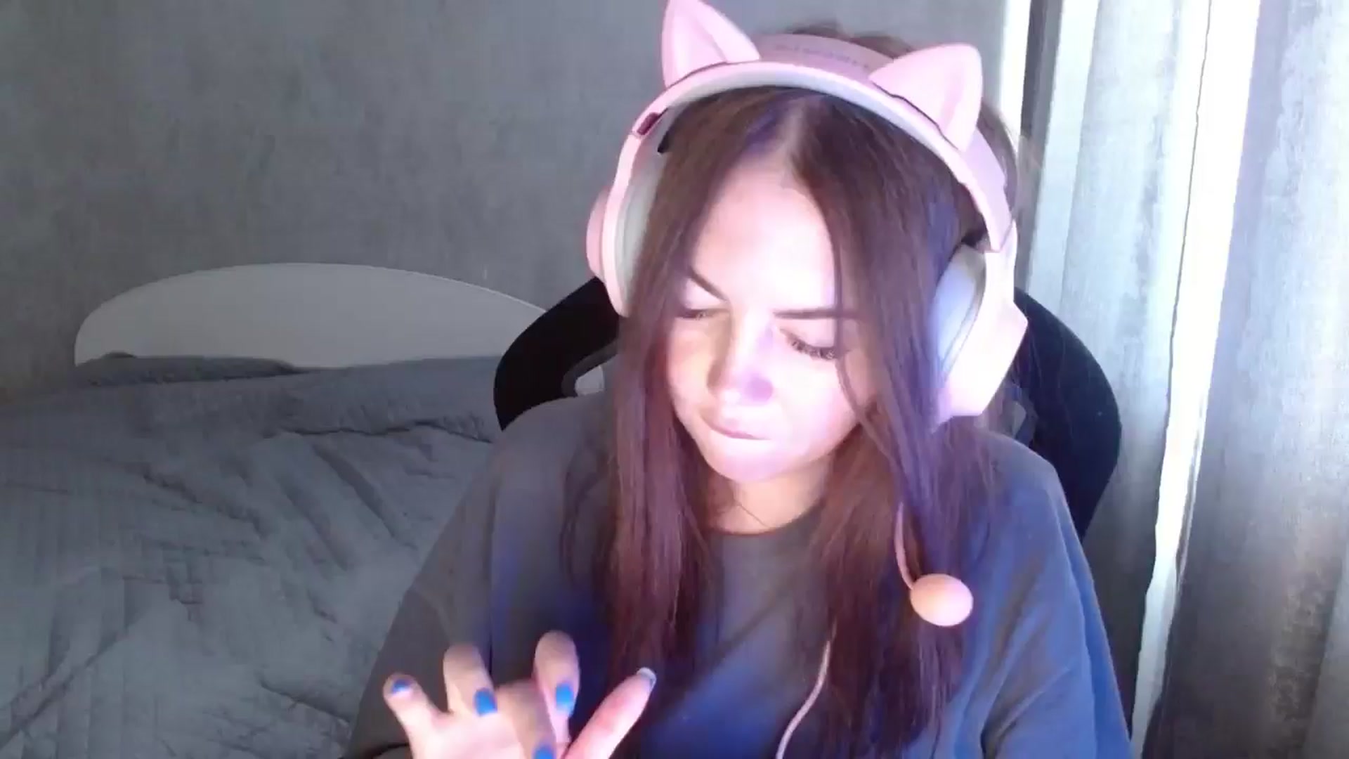 Gallery image thumbnail from DanieHoney's myfreecams stream on, 05/16/2024, 10:00 image 1 of 20