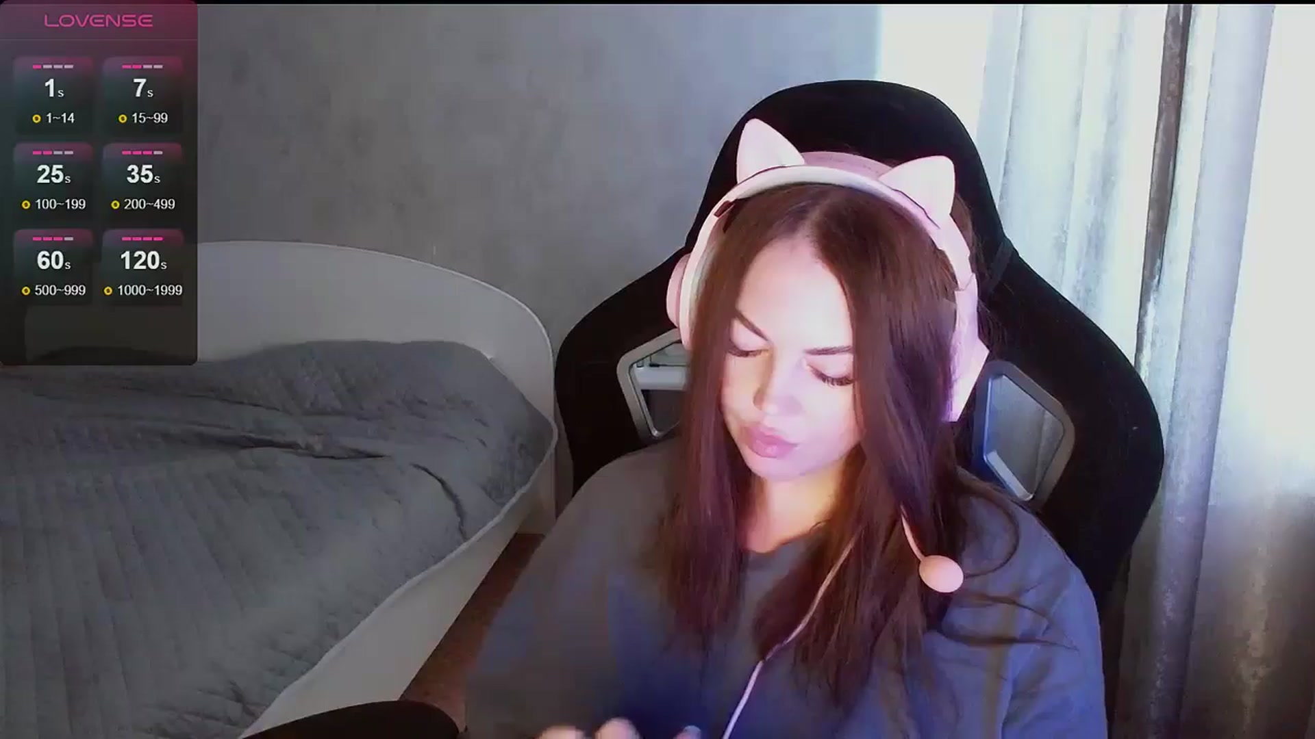 Gallery image thumbnail from DanieHoney's myfreecams stream on, 05/17/2024, 09:48 image 15 of 20