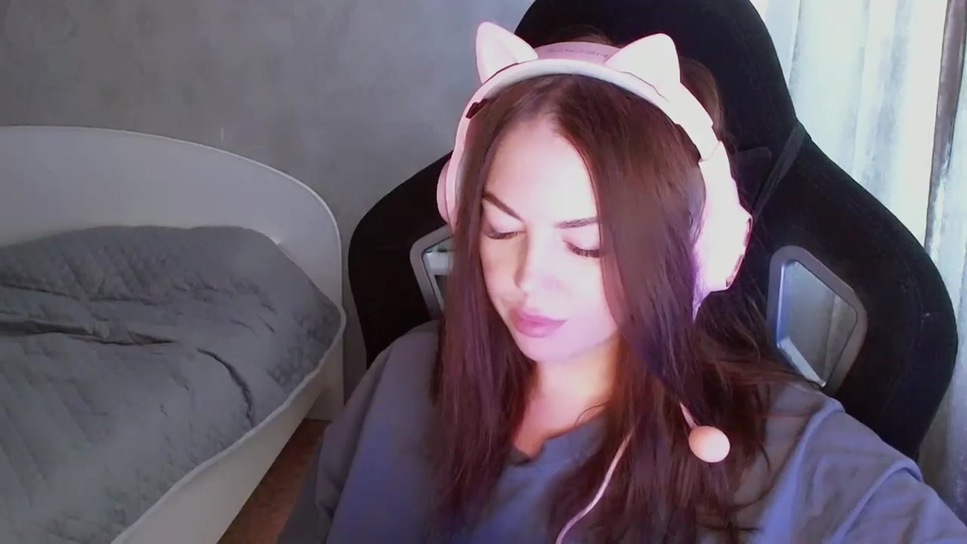 Gallery image thumbnail from DanieHoney's myfreecams stream on, 05/17/2024, 09:48 image 20 of 20