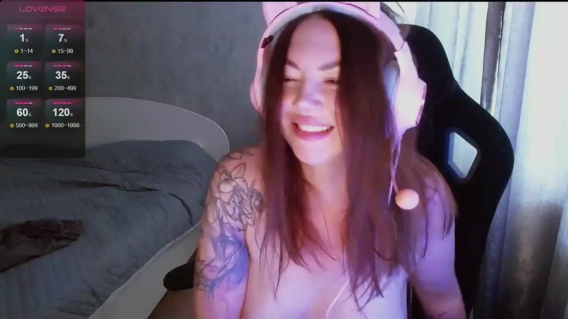 Gallery image thumbnail from DanieHoney's myfreecams stream on, 05/17/2024, 09:48 image 4 of 20