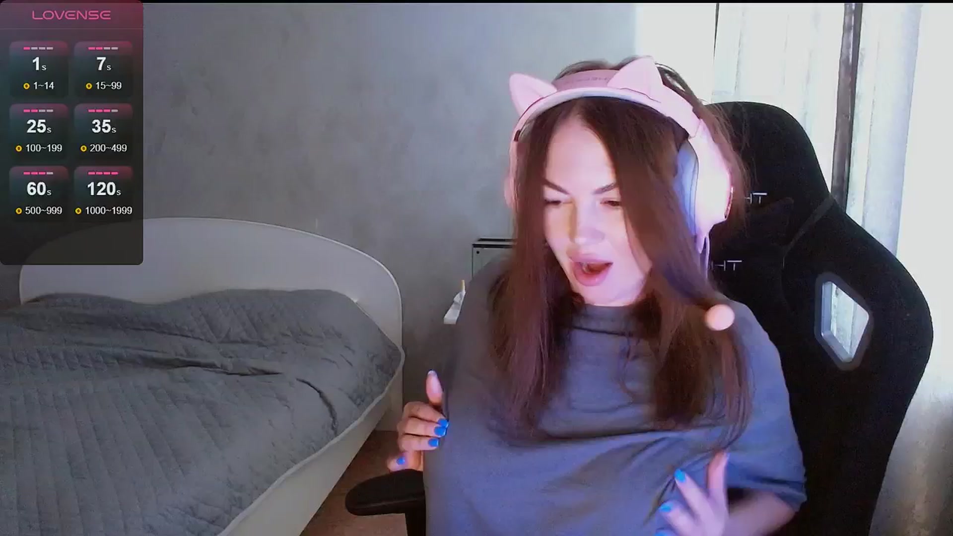 Gallery image thumbnail from DanieHoney's myfreecams stream on, 05/17/2024, 10:22 image 3 of 20