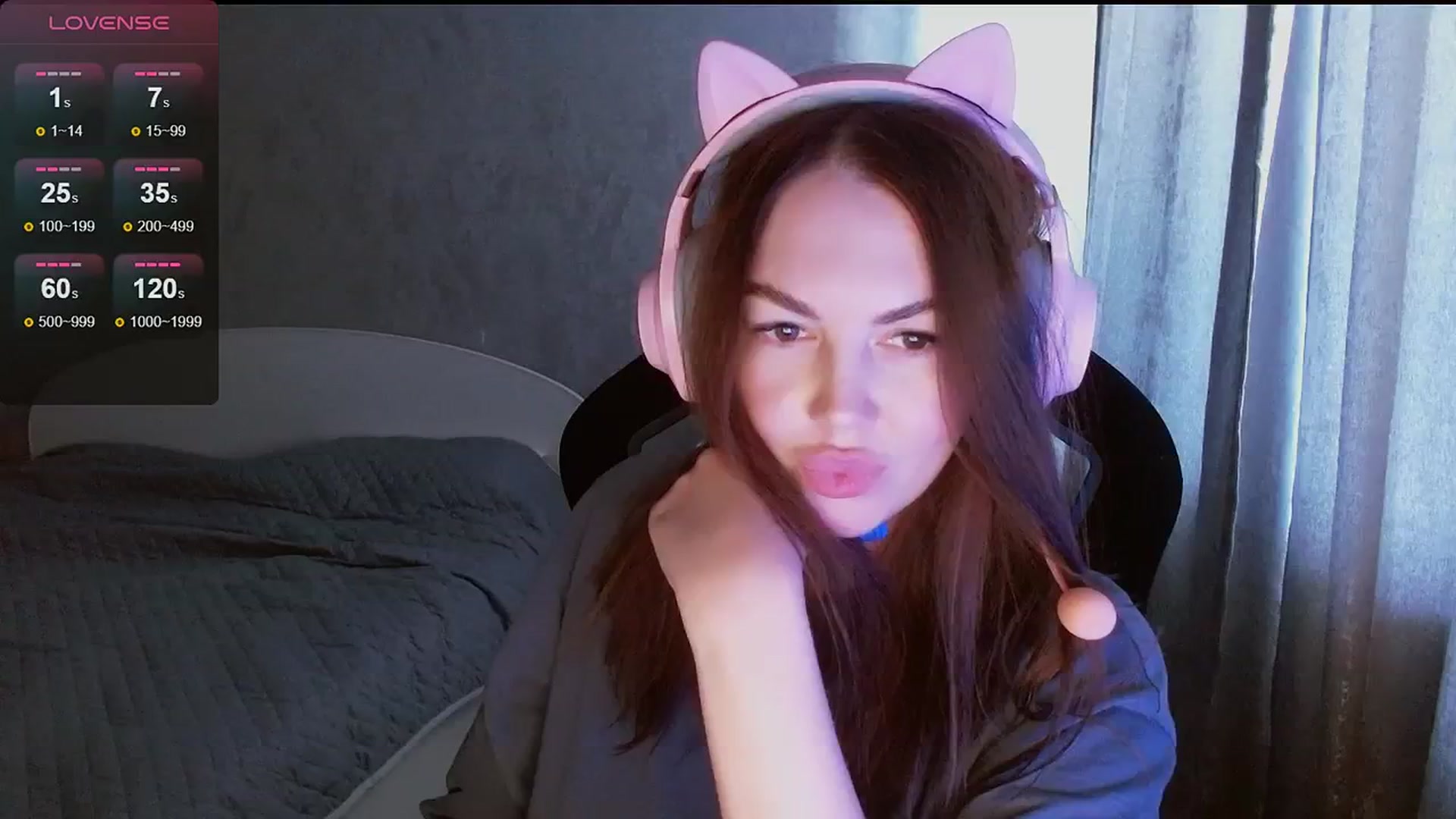 Gallery image thumbnail from DanieHoney's myfreecams stream on, 05/17/2024, 10:22 image 20 of 20