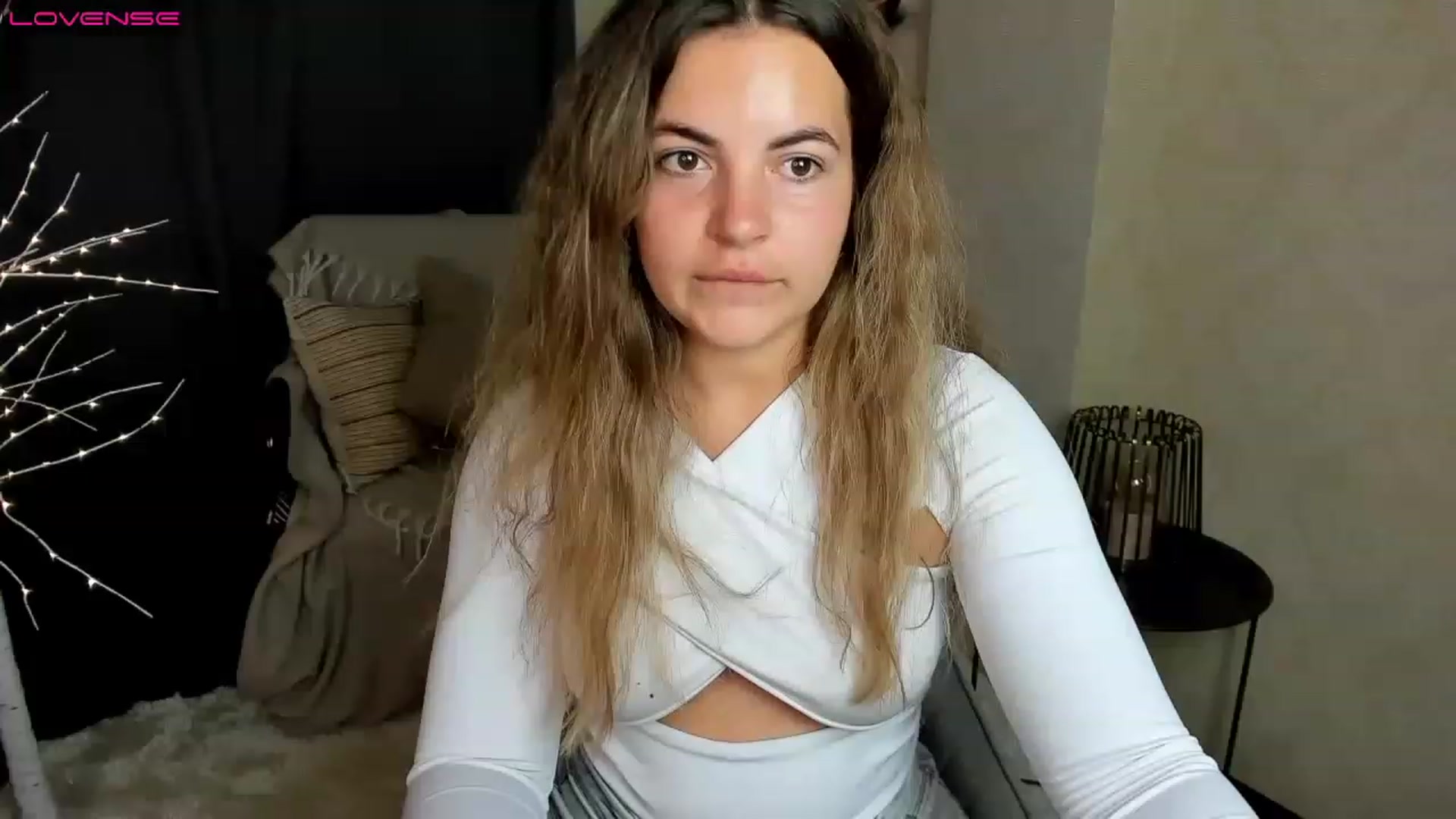 Gallery image thumbnail from Danieelia_a's myfreecams stream on, 07/07/2023, 20:47 image 10 of 20