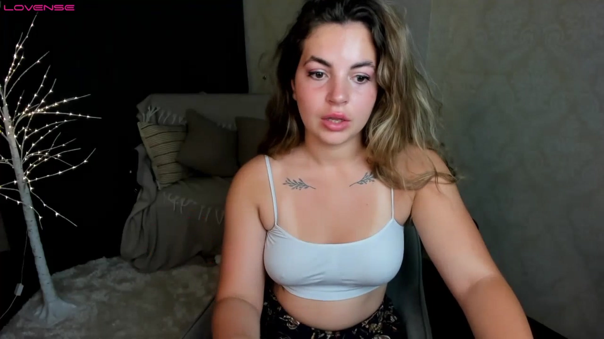 Gallery image thumbnail from Danieelia_a's myfreecams stream on, 07/08/2023, 23:00 image 16 of 20