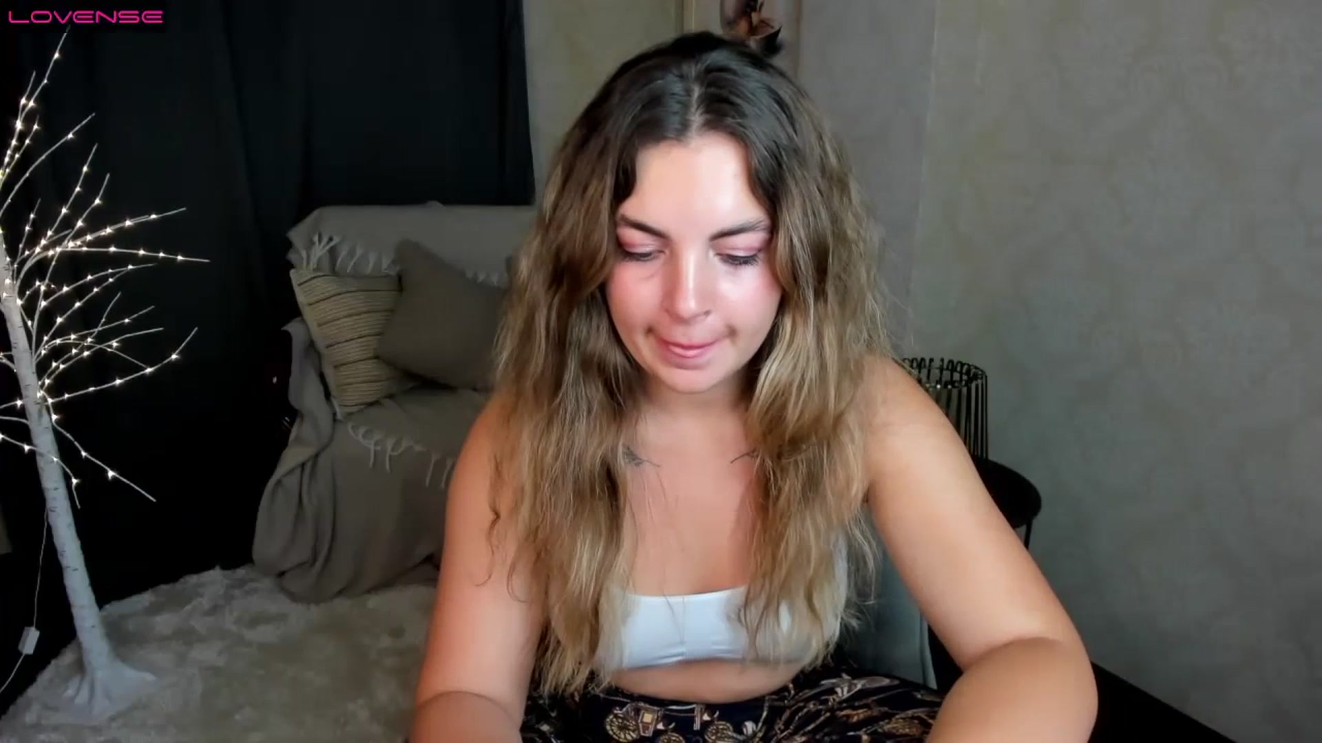 Gallery image thumbnail from Danieelia_a's myfreecams stream on, 07/08/2023, 23:00 image 14 of 20