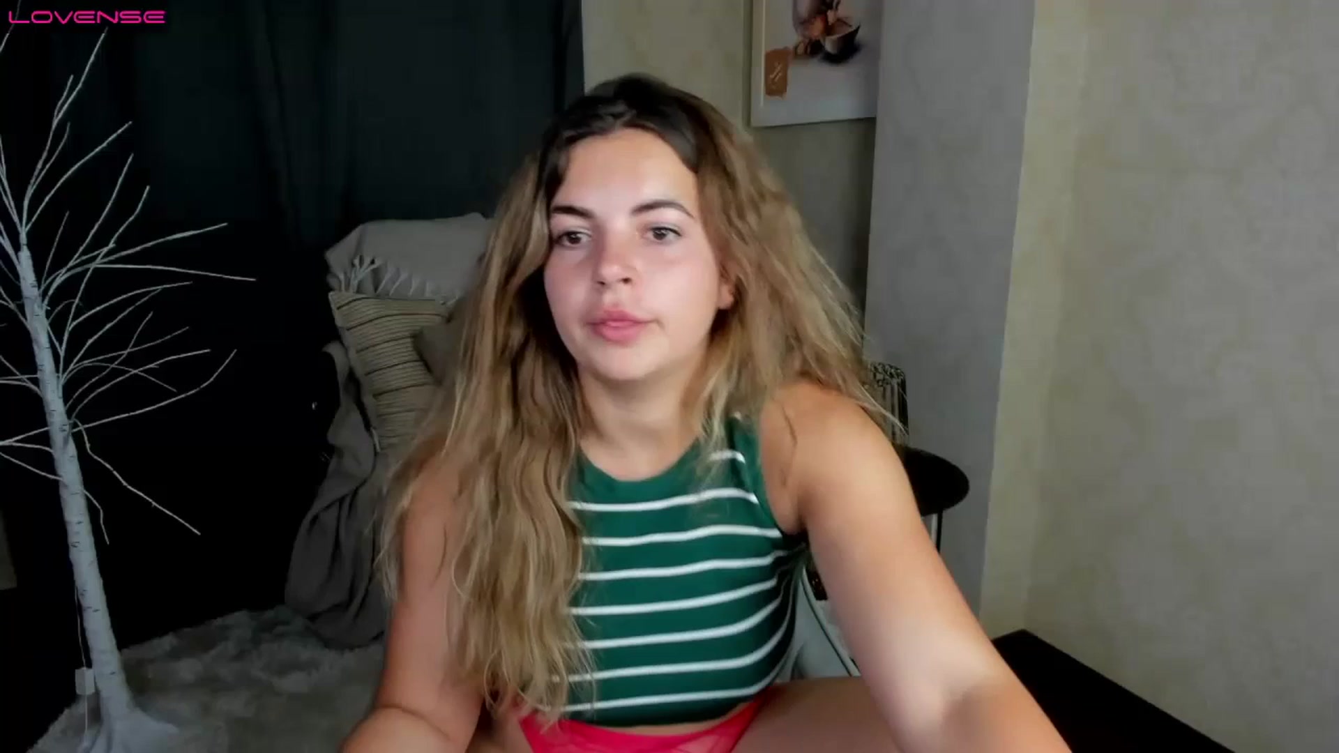 Gallery image thumbnail from Danieelia_a's myfreecams stream on, 07/09/2023, 21:13 image 12 of 20