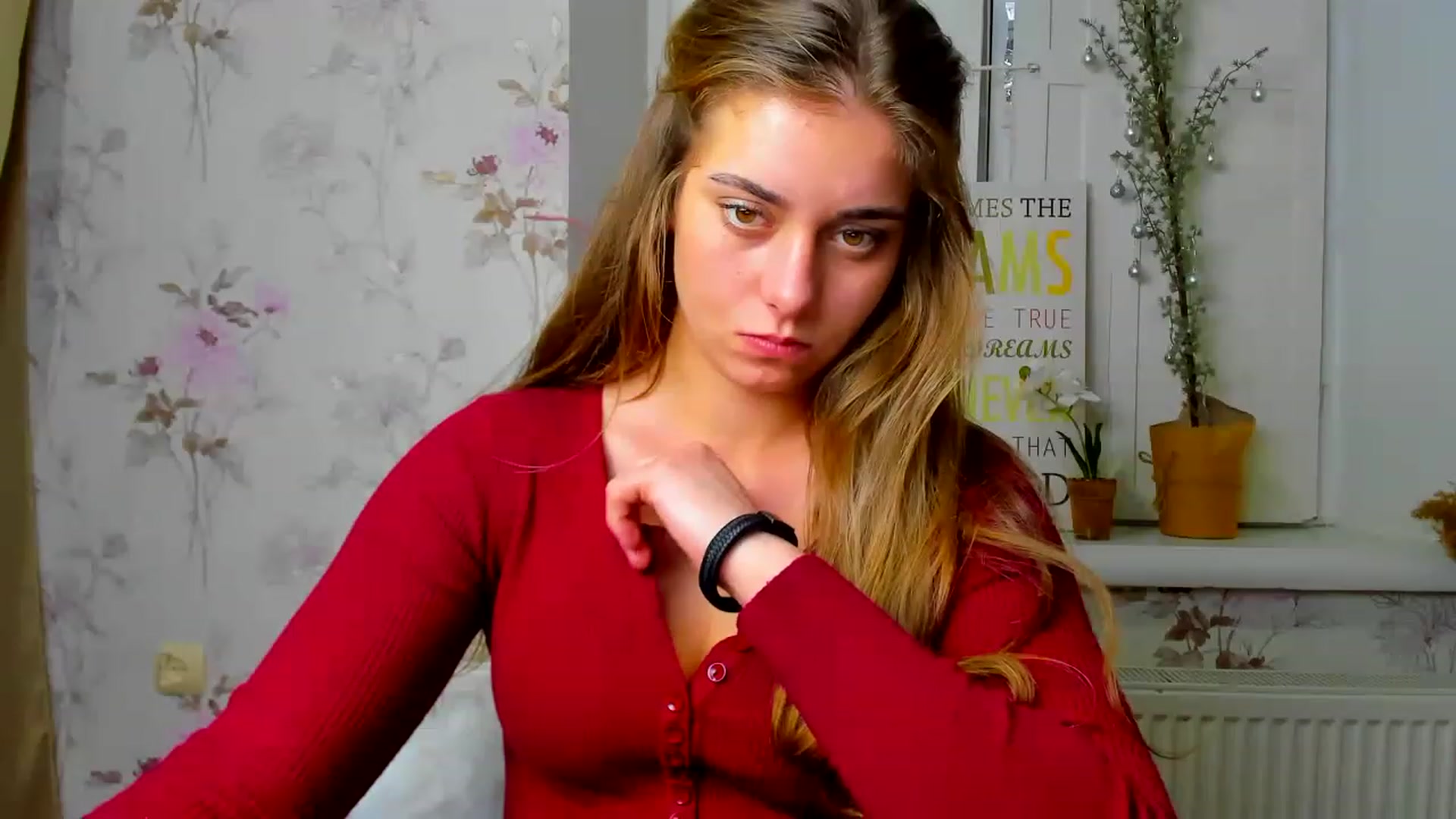 Gallery image thumbnail from DanielaRau's myfreecams stream on, 12/28/2022, 12:45 image 18 of 20