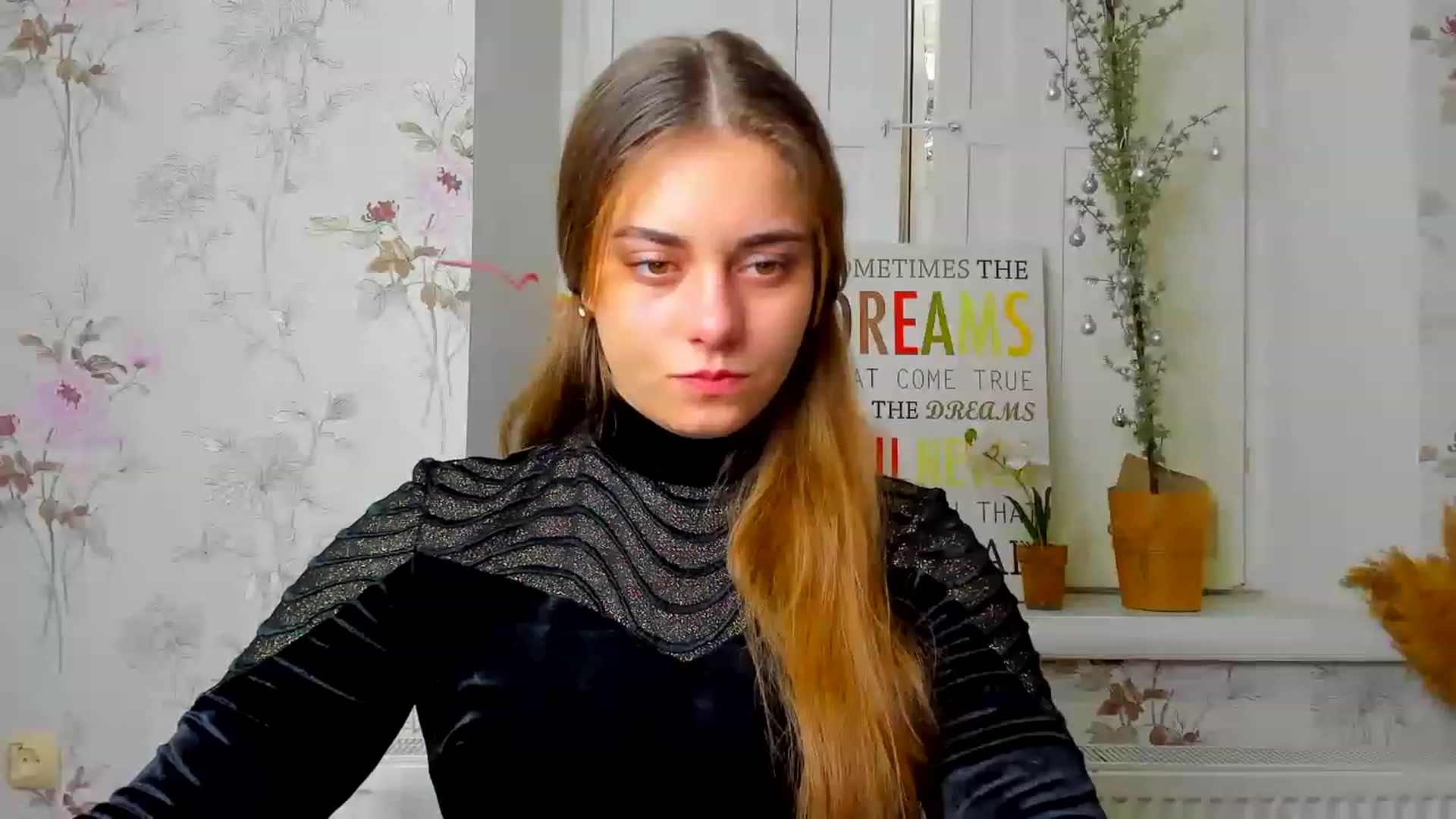 Gallery image thumbnail from DanielaRau's myfreecams stream on, 01/01/2023, 11:01 image 1 of 20