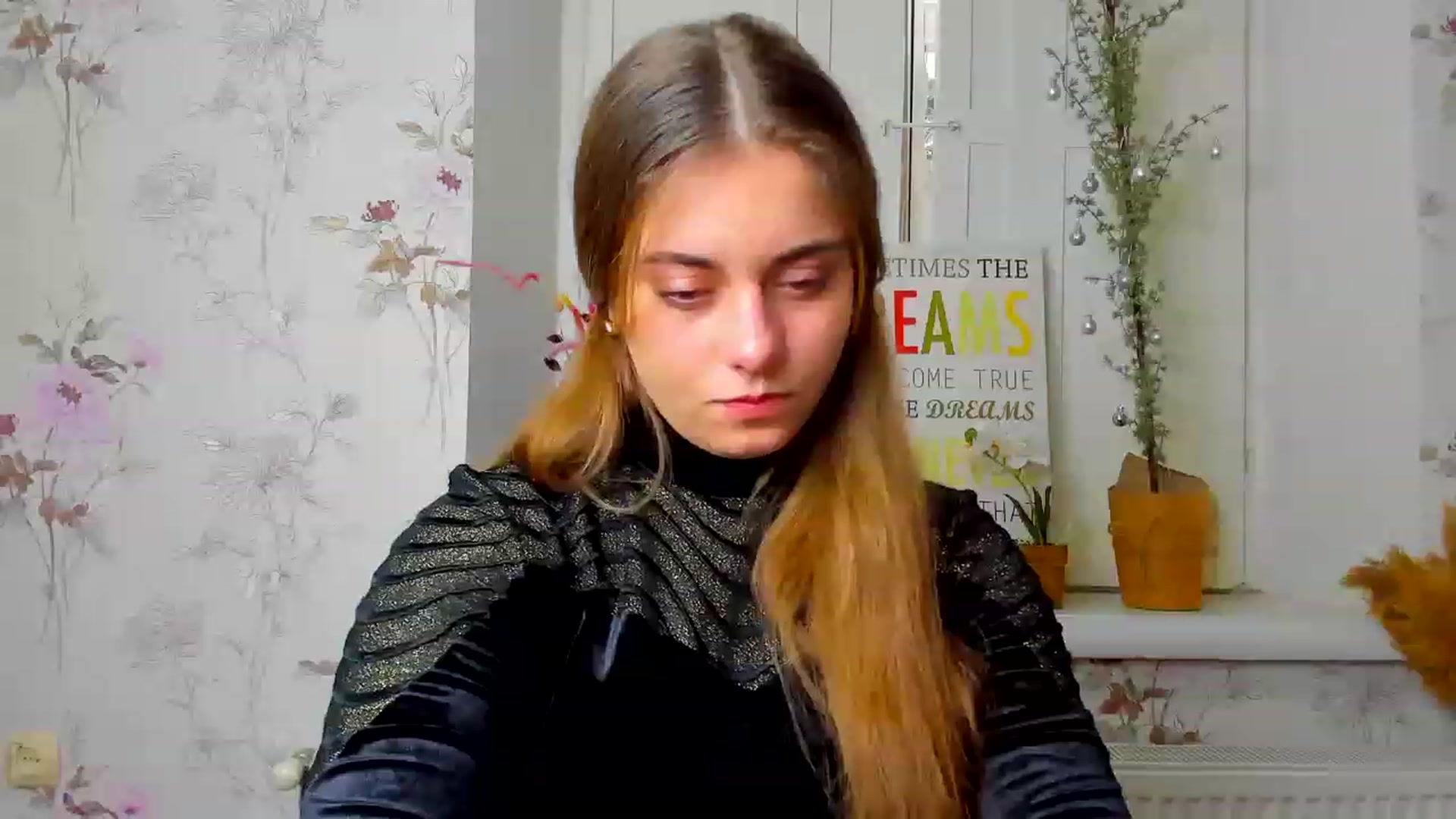 Gallery image thumbnail from DanielaRau's myfreecams stream on, 01/01/2023, 11:01 image 16 of 20