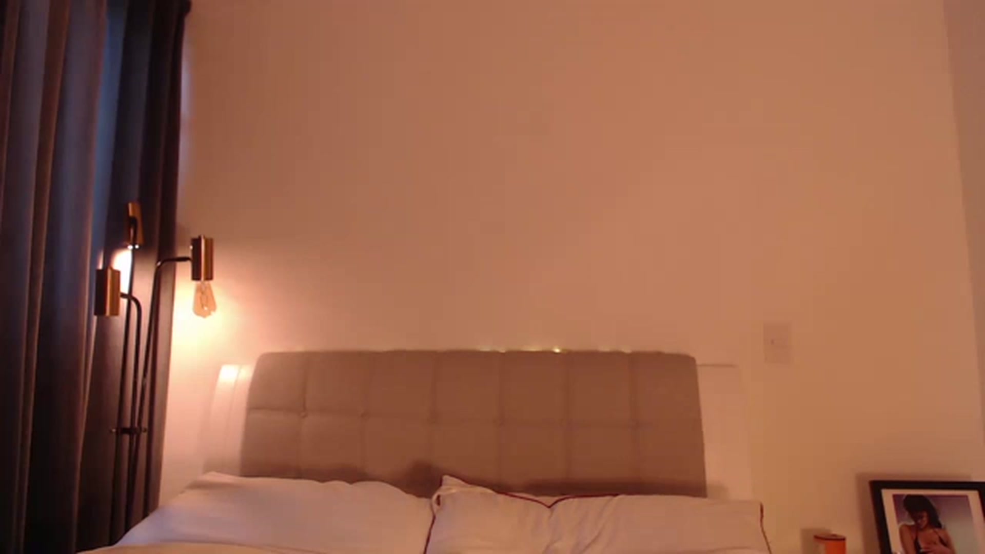 Gallery image thumbnail from DanielaSweet_'s myfreecams stream on, 11/26/2022, 18:37 image 18 of 20