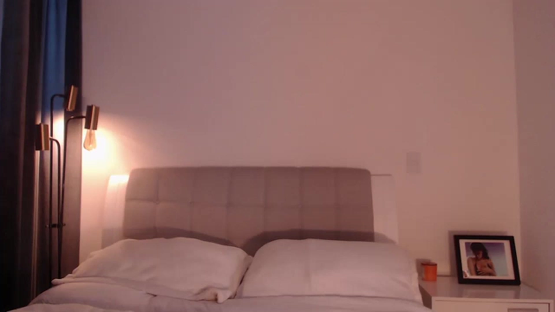 Gallery image thumbnail from DanielaSweet_'s myfreecams stream on, 12/25/2022, 20:21 image 5 of 20
