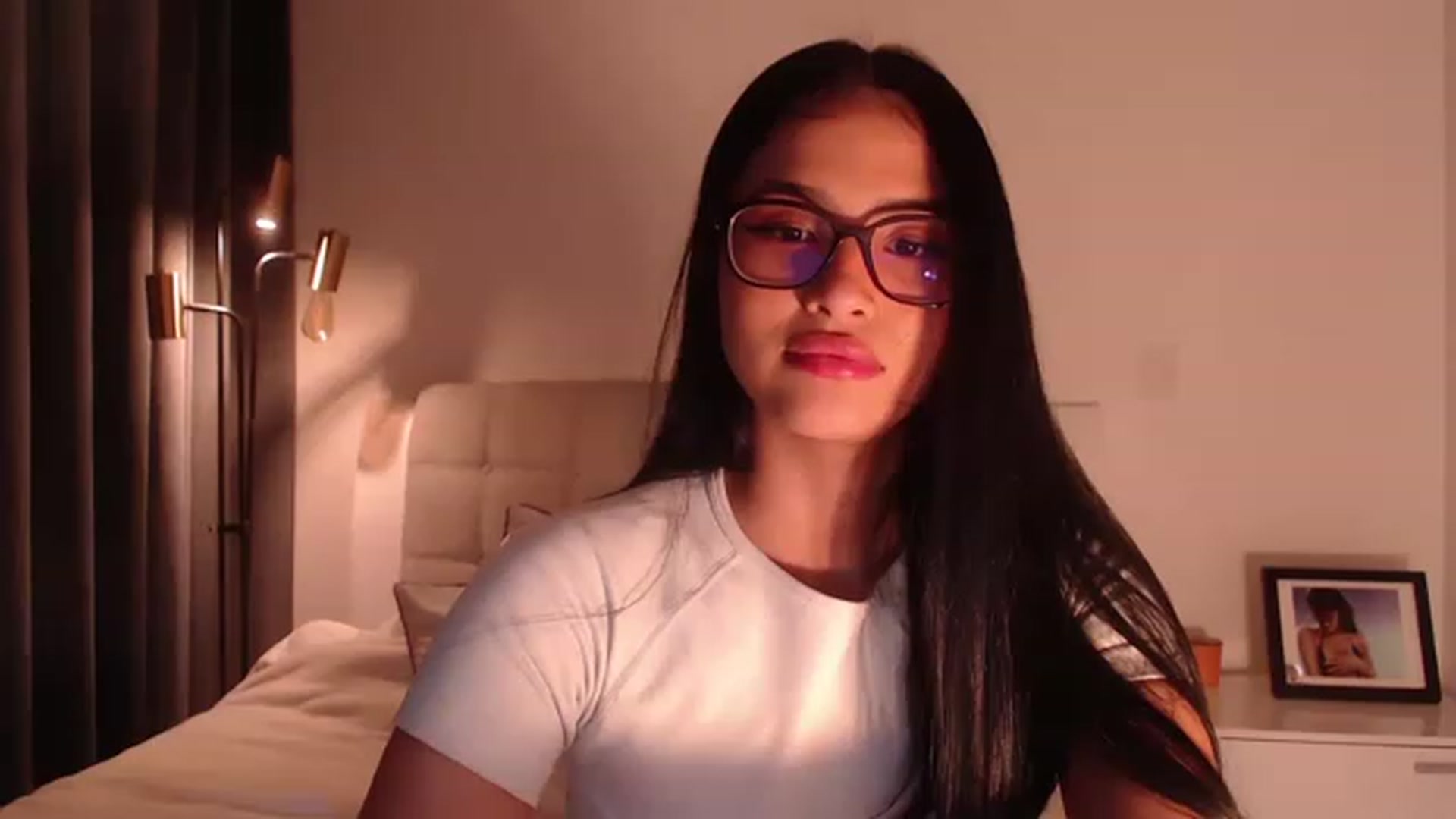 Gallery image thumbnail from DanielaSweet_'s myfreecams stream on, 01/02/2023, 08:50 image 6 of 20