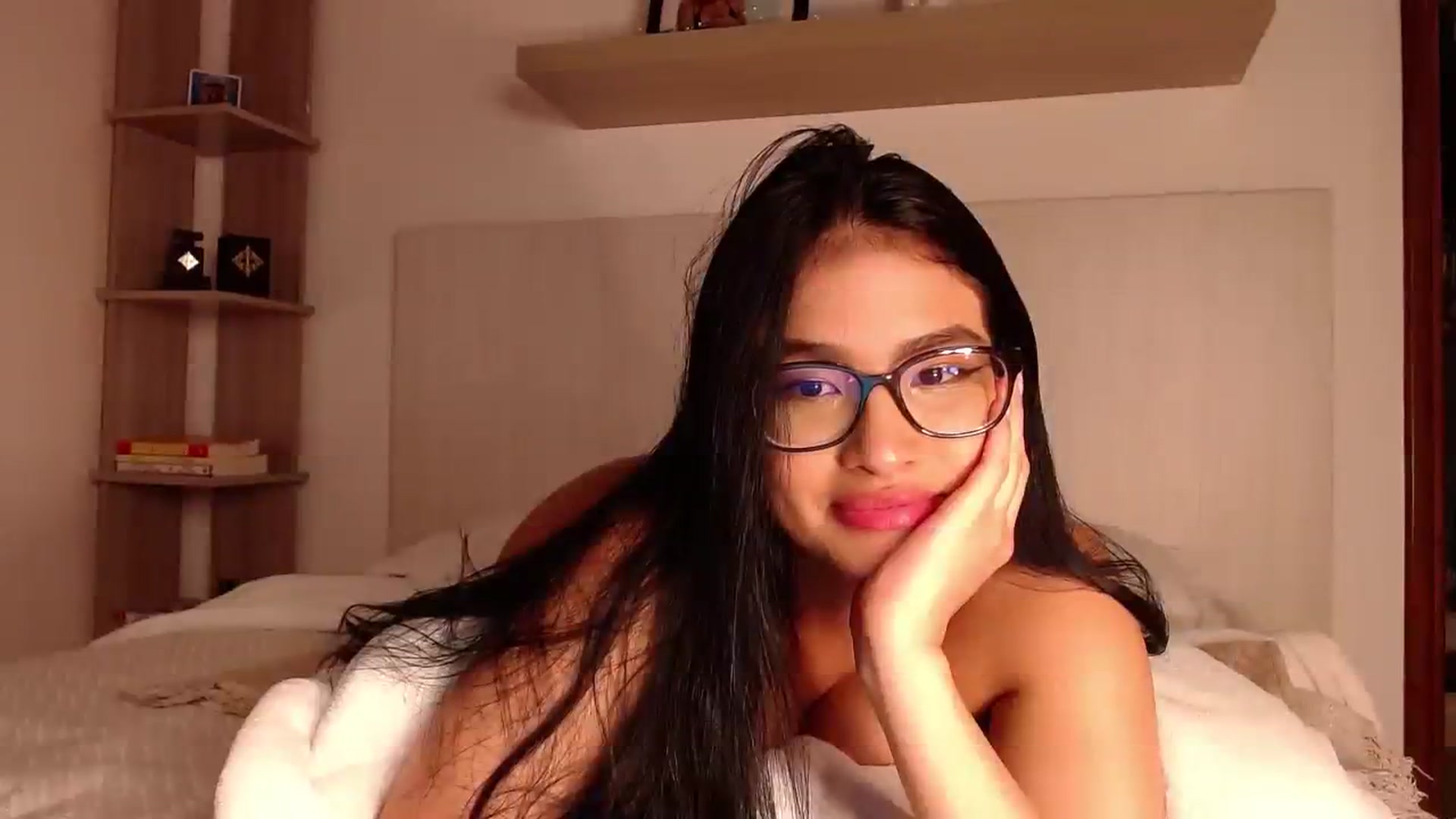 Gallery image thumbnail from DanielaSweet_'s myfreecams stream on, 08/14/2023, 16:33 image 15 of 20