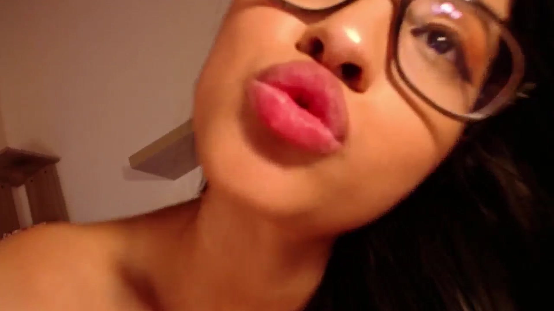 Gallery image thumbnail from DanielaSweet_'s myfreecams stream on, 09/18/2023, 17:29 image 5 of 20