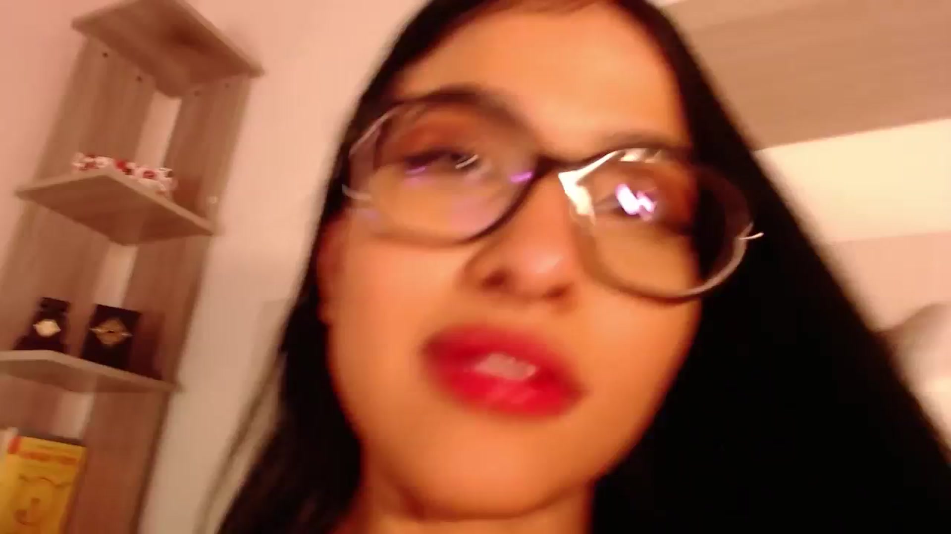 Gallery image thumbnail from DanielaSweet_'s myfreecams stream on, 09/19/2023, 24:41 image 9 of 20