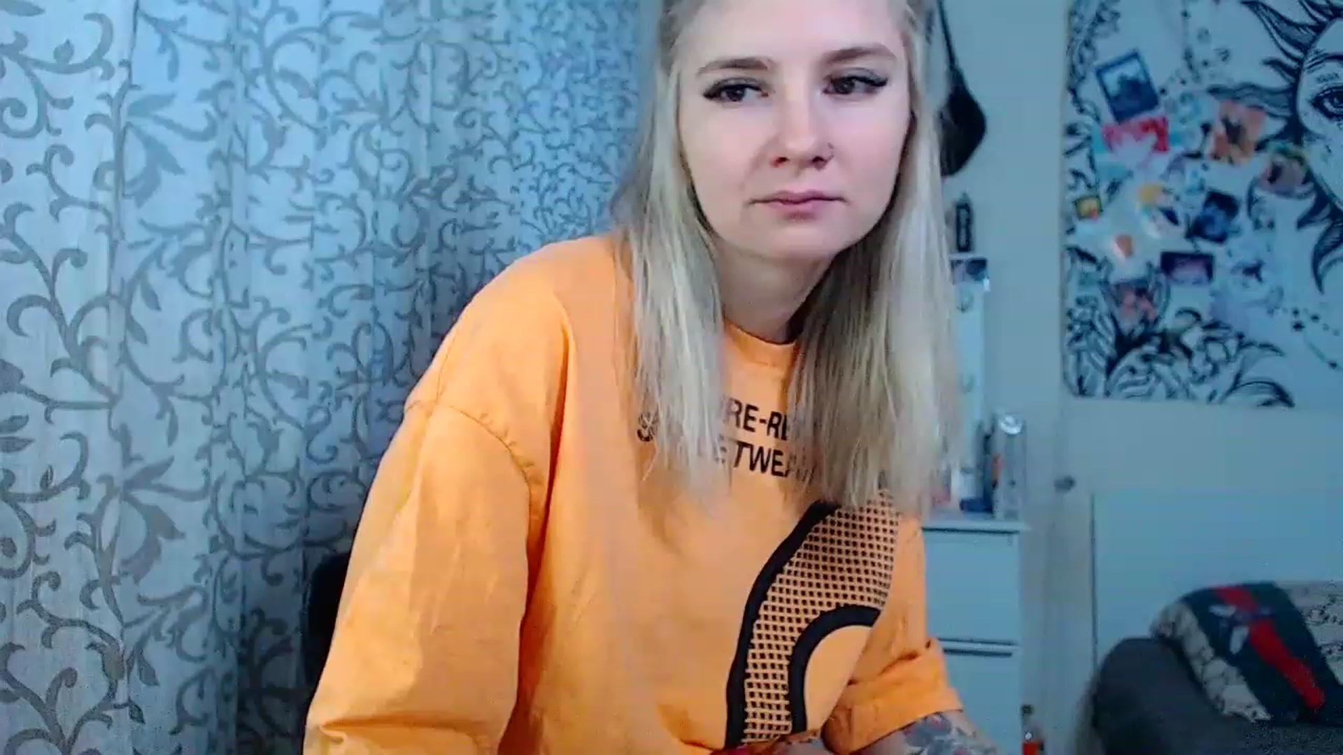 Gallery image thumbnail from DanielaTrue's myfreecams stream on, 11/19/2022, 12:24 image 16 of 20