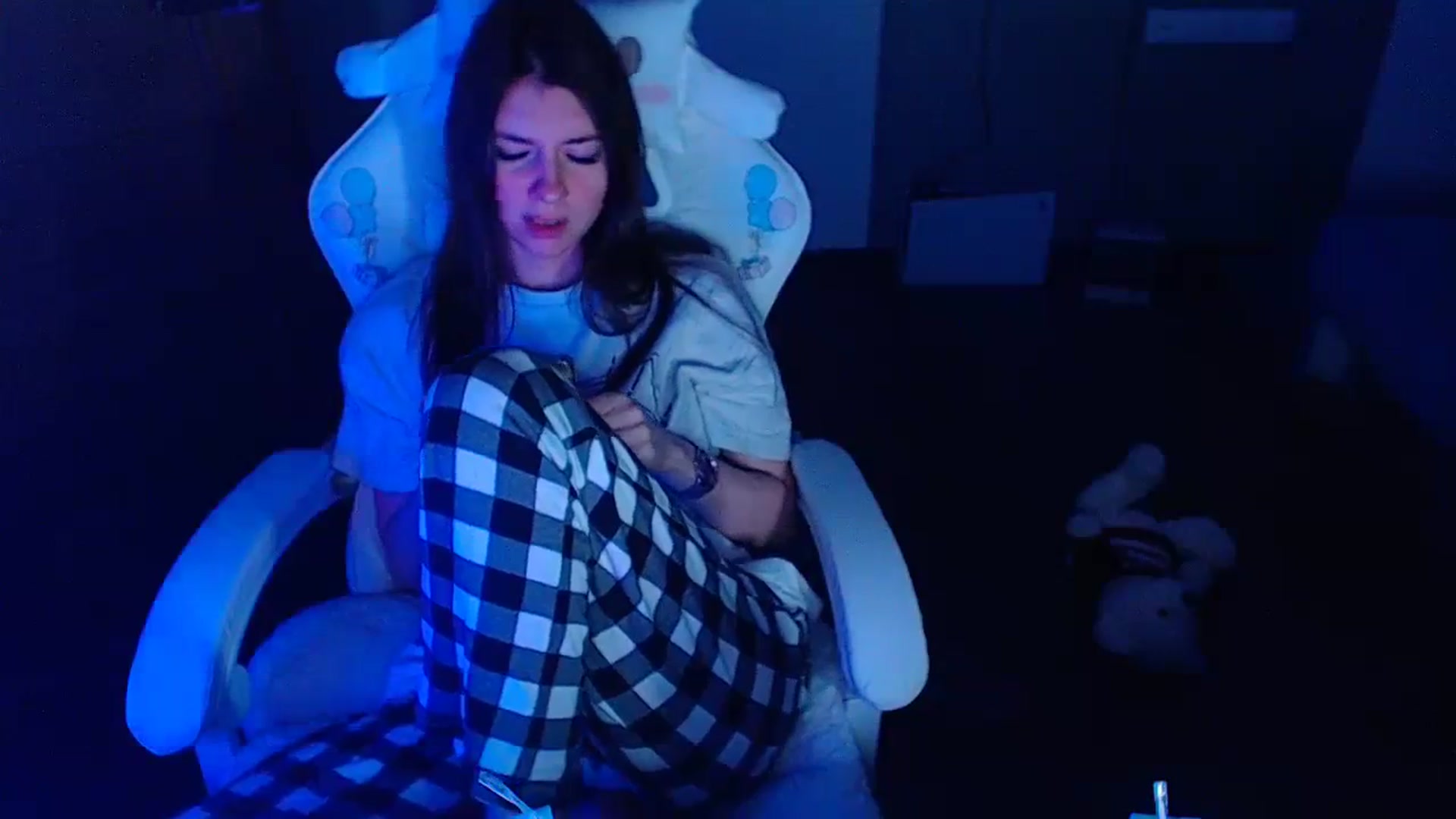 Gallery image thumbnail from DanielaTrue's myfreecams stream on, 04/05/2024, 18:37 image 2 of 20