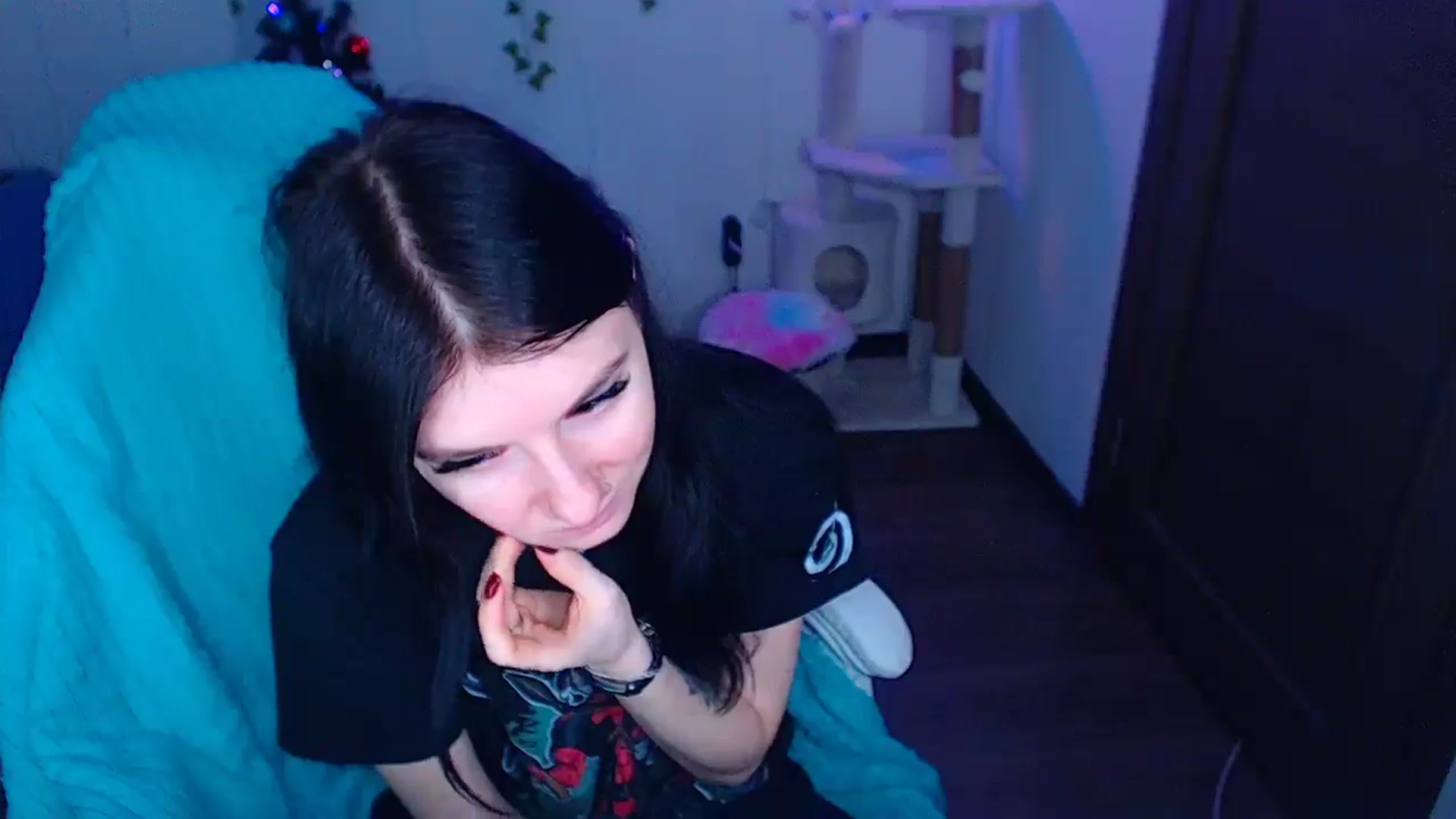 Gallery image thumbnail from DanielaTrue's myfreecams stream on, 12/25/2024, 11:07 image 11 of 20