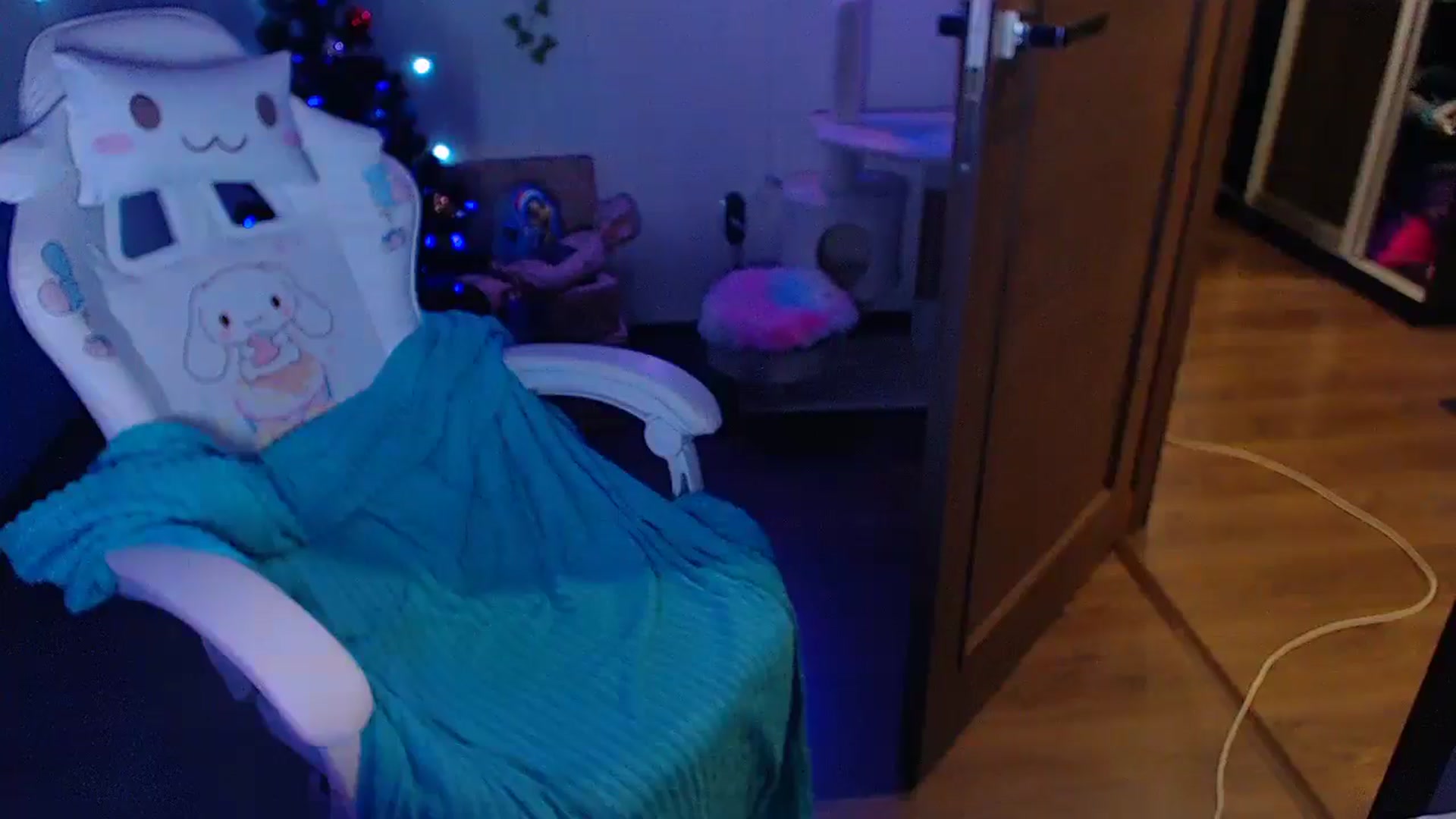 Gallery image thumbnail from DanielaTrue's myfreecams stream on, 12/25/2024, 13:04 image 6 of 20