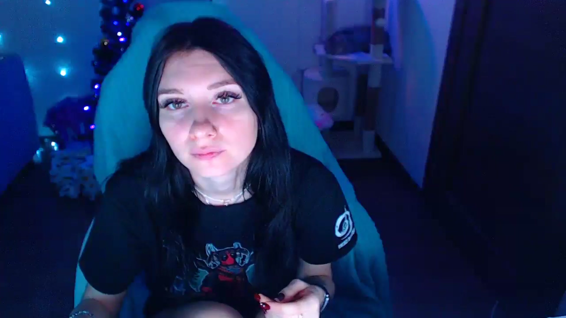 Gallery image thumbnail from DanielaTrue's myfreecams stream on, 12/25/2024, 13:04 image 16 of 20