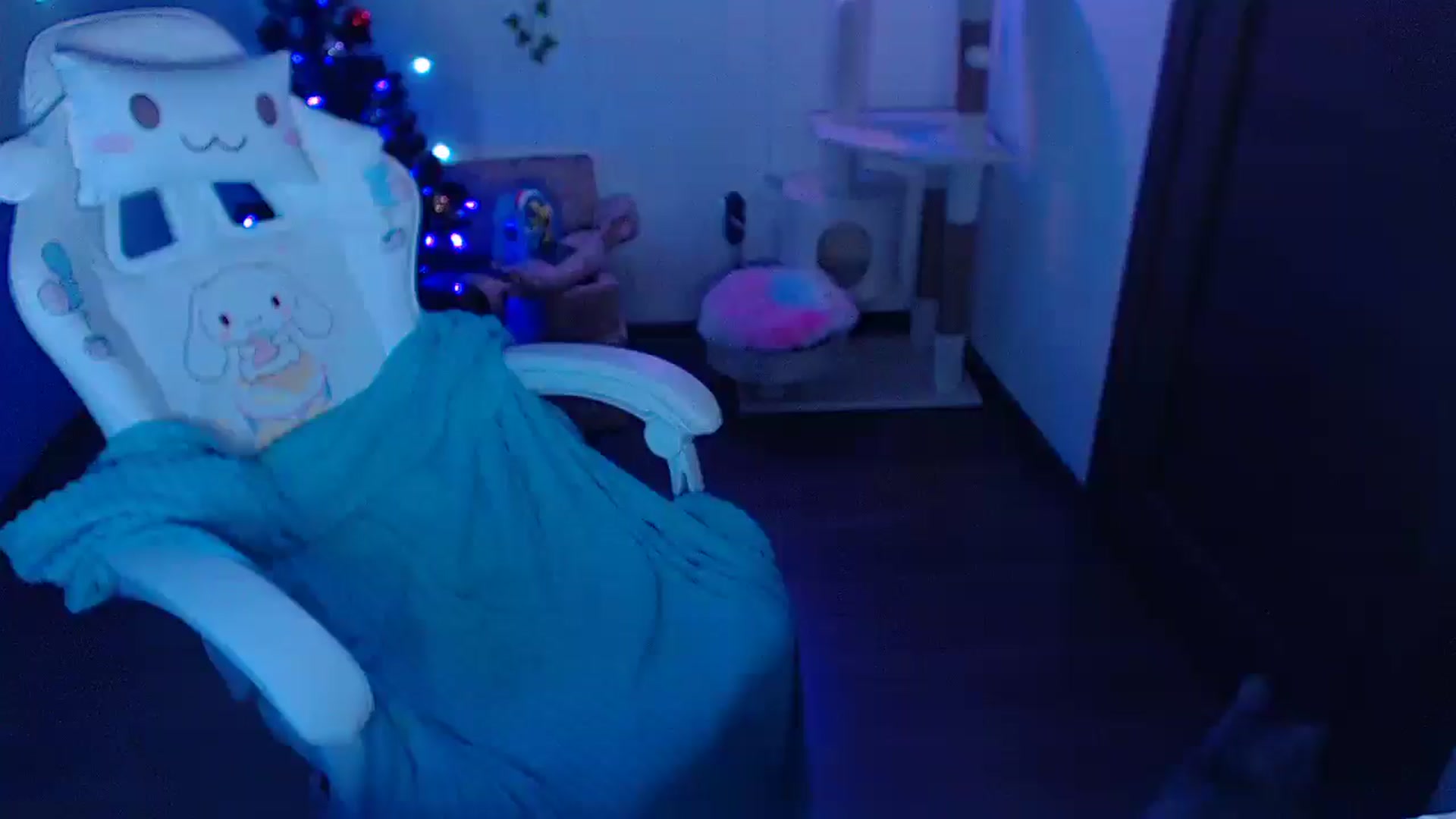 Gallery image thumbnail from DanielaTrue's myfreecams stream on, 12/25/2024, 13:04 image 3 of 20