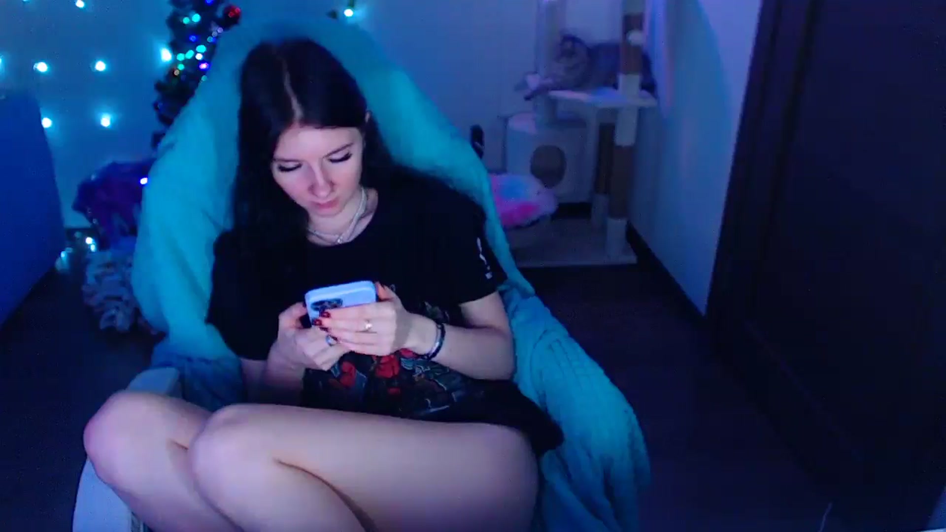 Gallery image thumbnail from DanielaTrue's myfreecams stream on, 12/25/2024, 13:04 image 18 of 20
