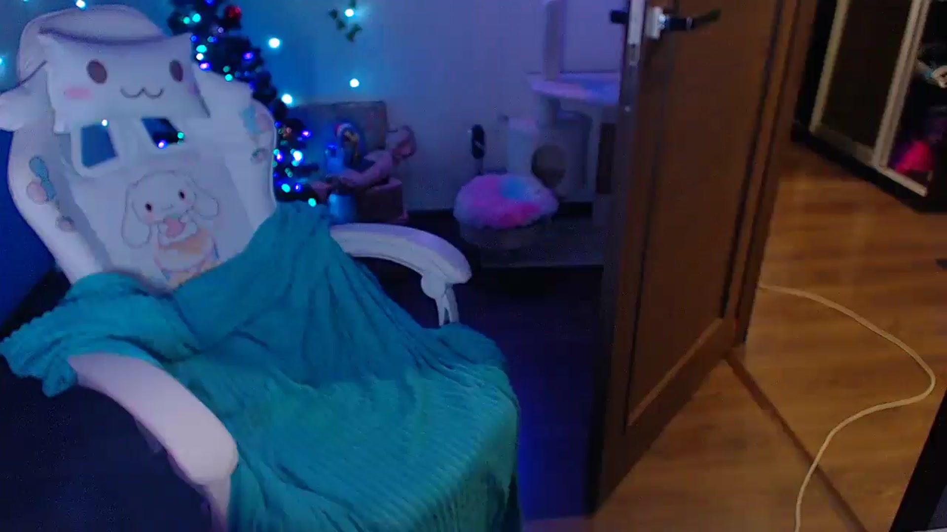 Gallery image thumbnail from DanielaTrue's myfreecams stream on, 12/25/2024, 13:04 image 9 of 20