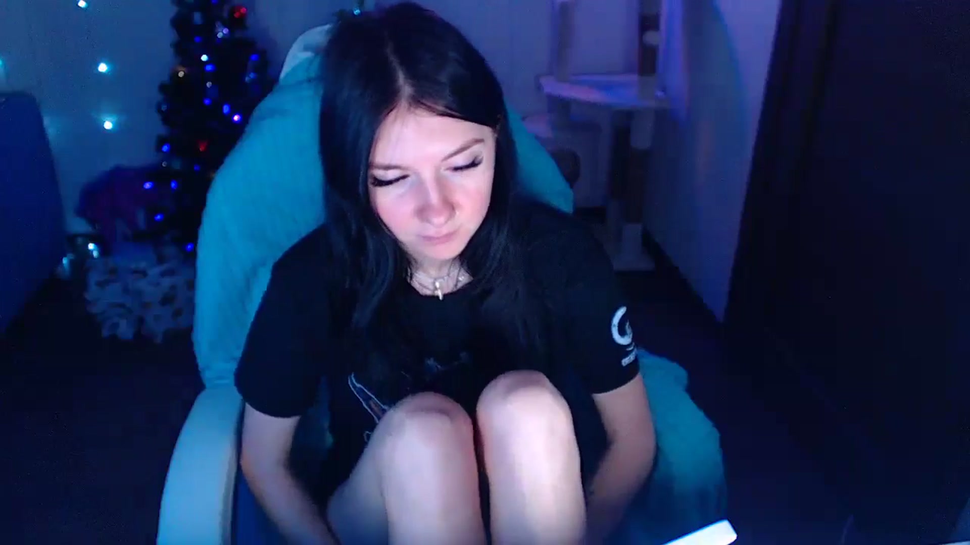 Gallery image thumbnail from DanielaTrue's myfreecams stream on, 12/25/2024, 15:17 image 9 of 20