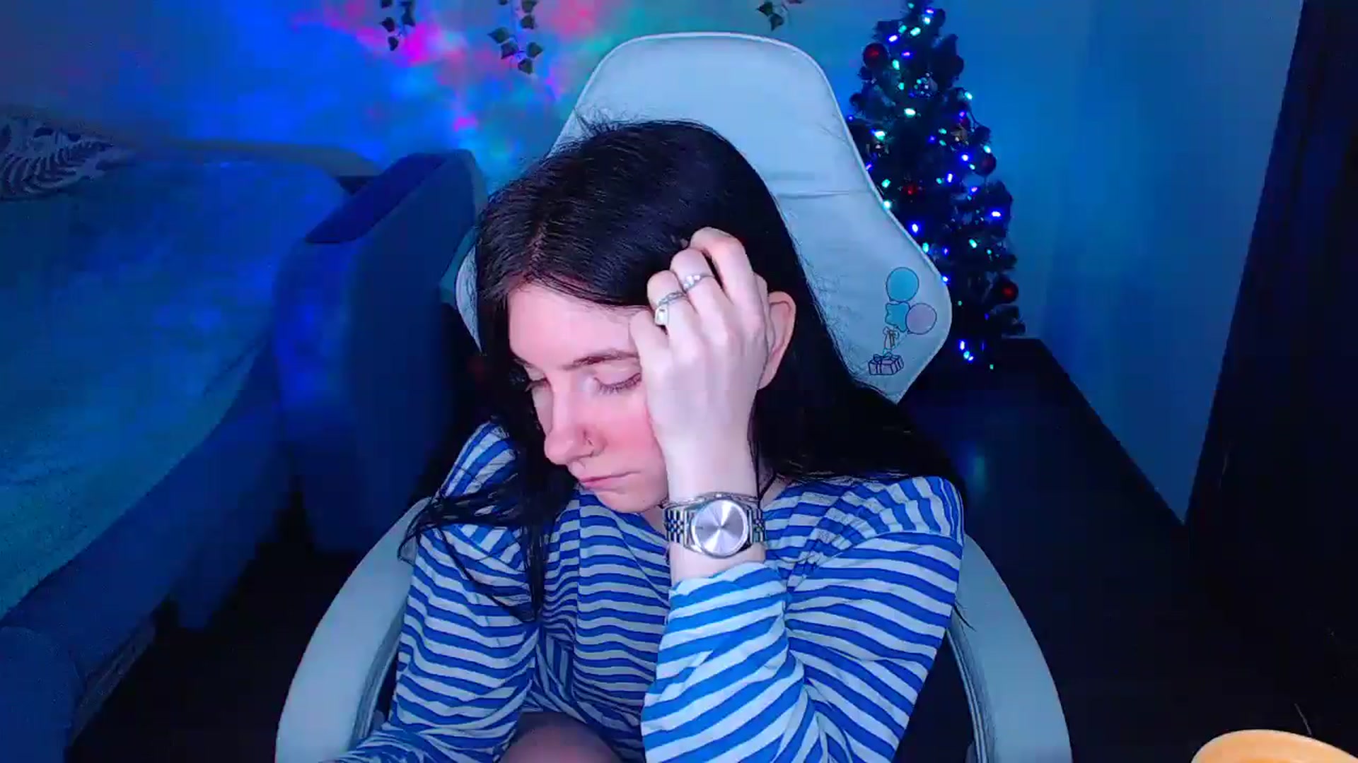 Gallery image thumbnail from DanielaTrue's myfreecams stream on, 12/25/2025, 16:16 image 11 of 20